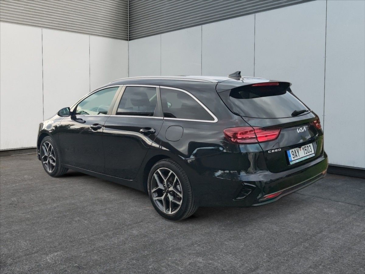 Kia Cee´d, 1,5 T-GDI Top AT - fotka 5