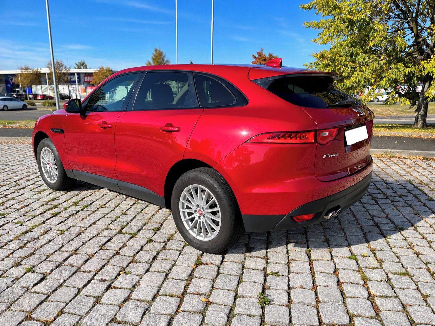 Jaguar F-Pace, 20d AWD Prestige, 1. maj., DPH - fotka 4