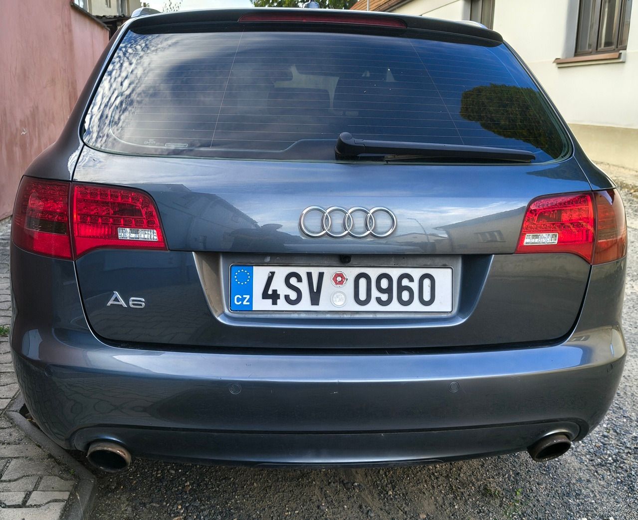 Audi A6 Avant, Sline 3.0TDI 165kW 4x4 vzduch - fotka 4