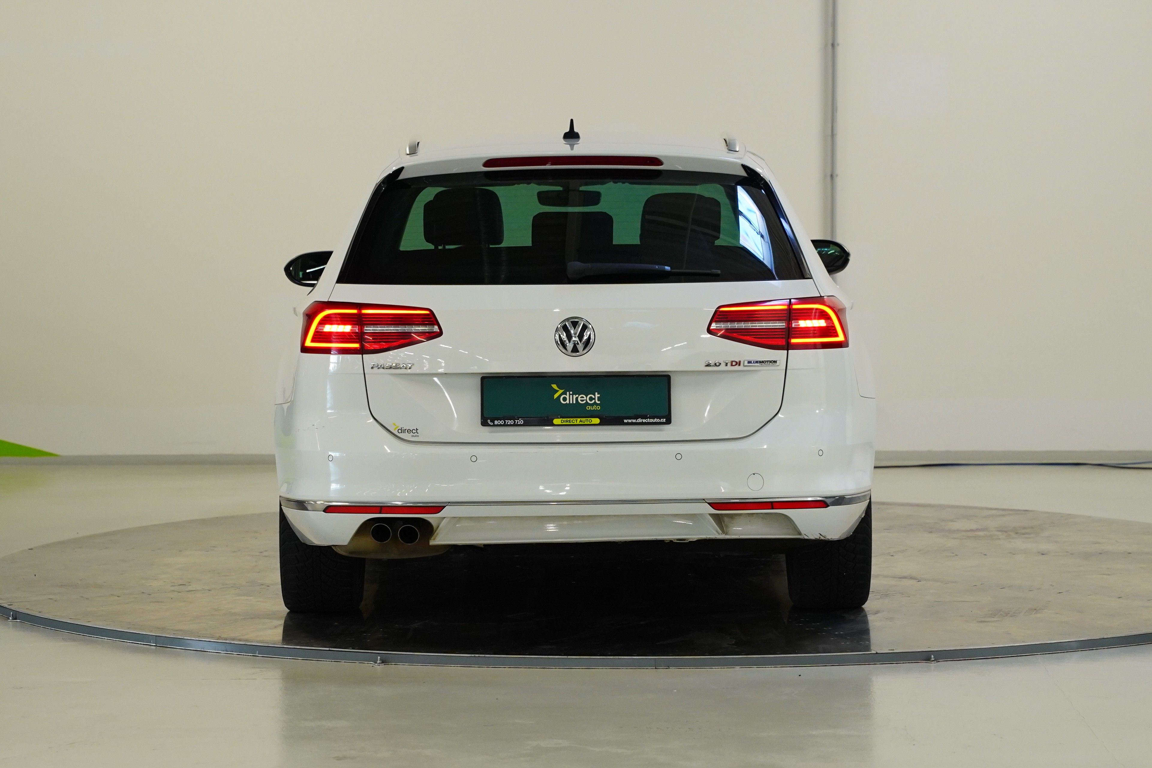 Volkswagen Passat, 2.0 TDI 140 kW DSG Highline - fotka 6
