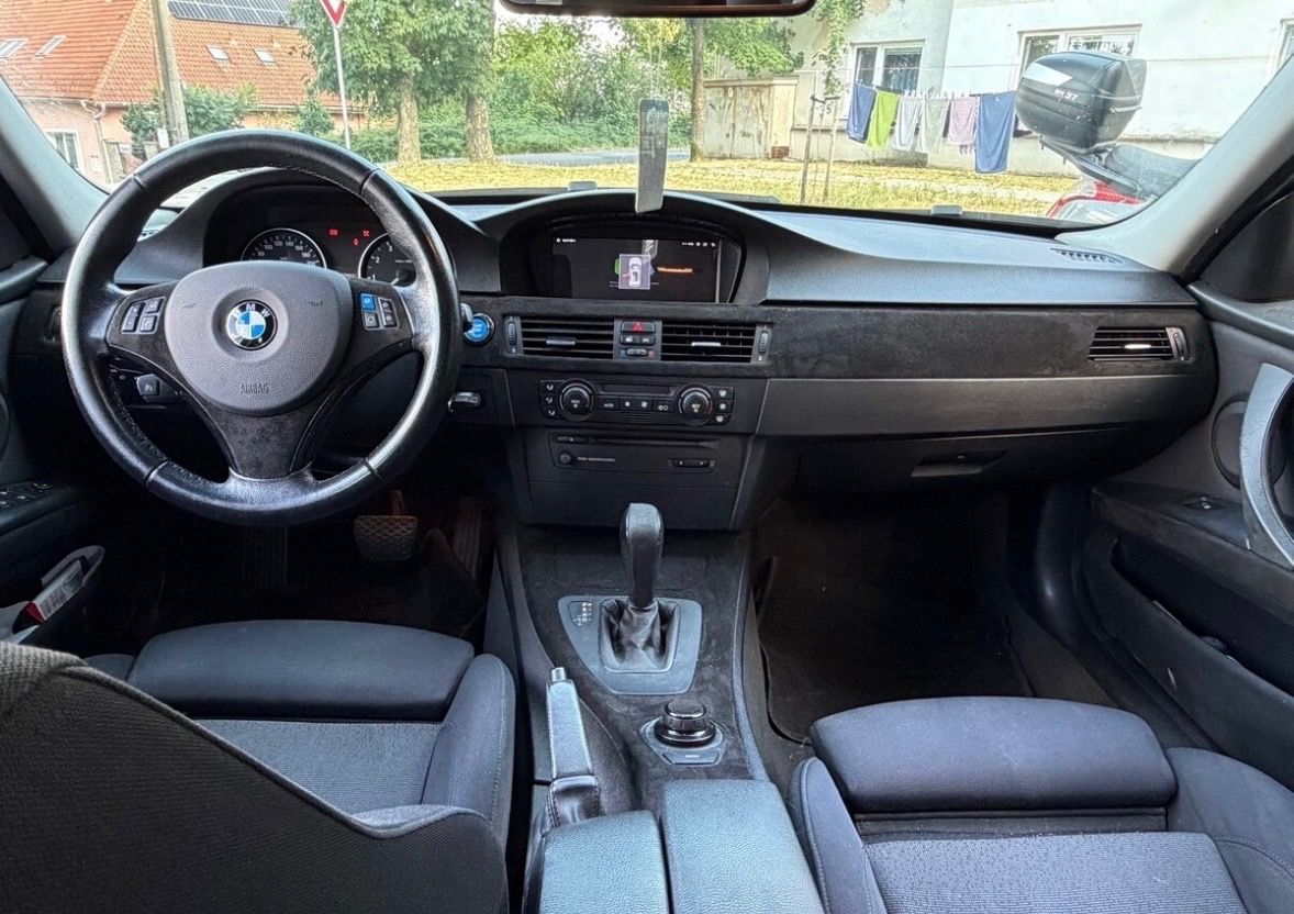 BMW Řada 3, E90 325i KEYLESS I ŠÍBR - fotka 4