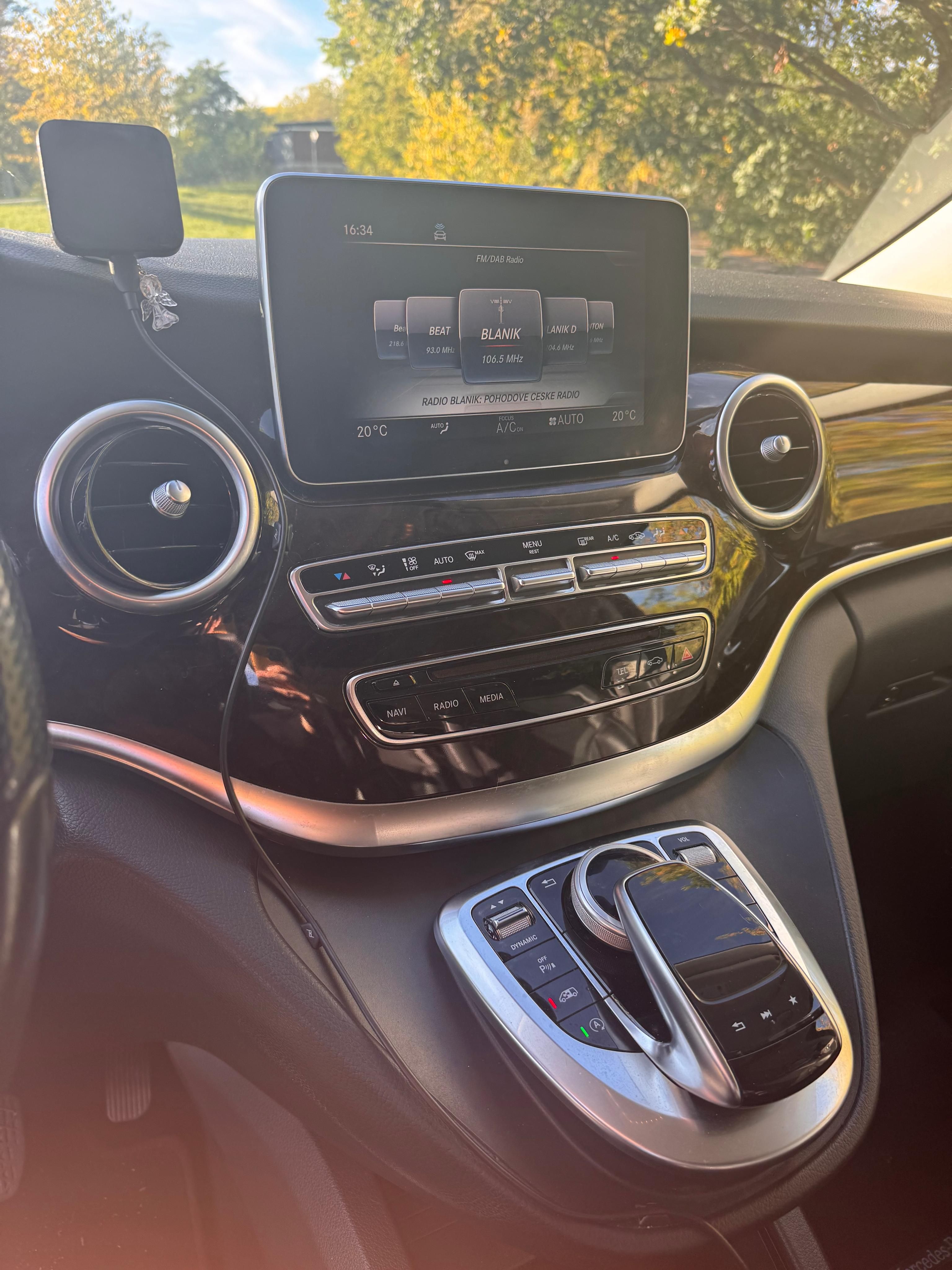 Mercedes-Benz Třídy V, 4x4, 2017, 203 000 km, 7 mist - fotka 4