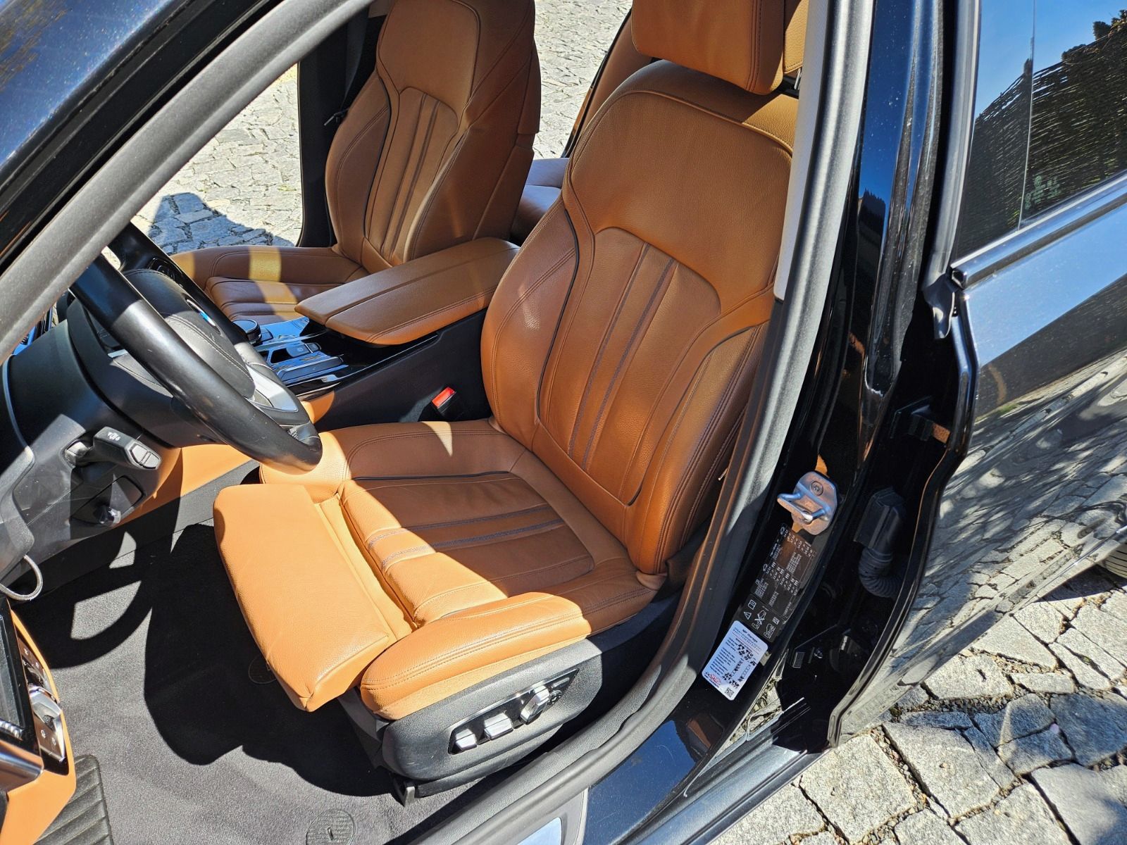 BMW Řada 5, BMW 530d xDrive, nez.topení - fotka 4