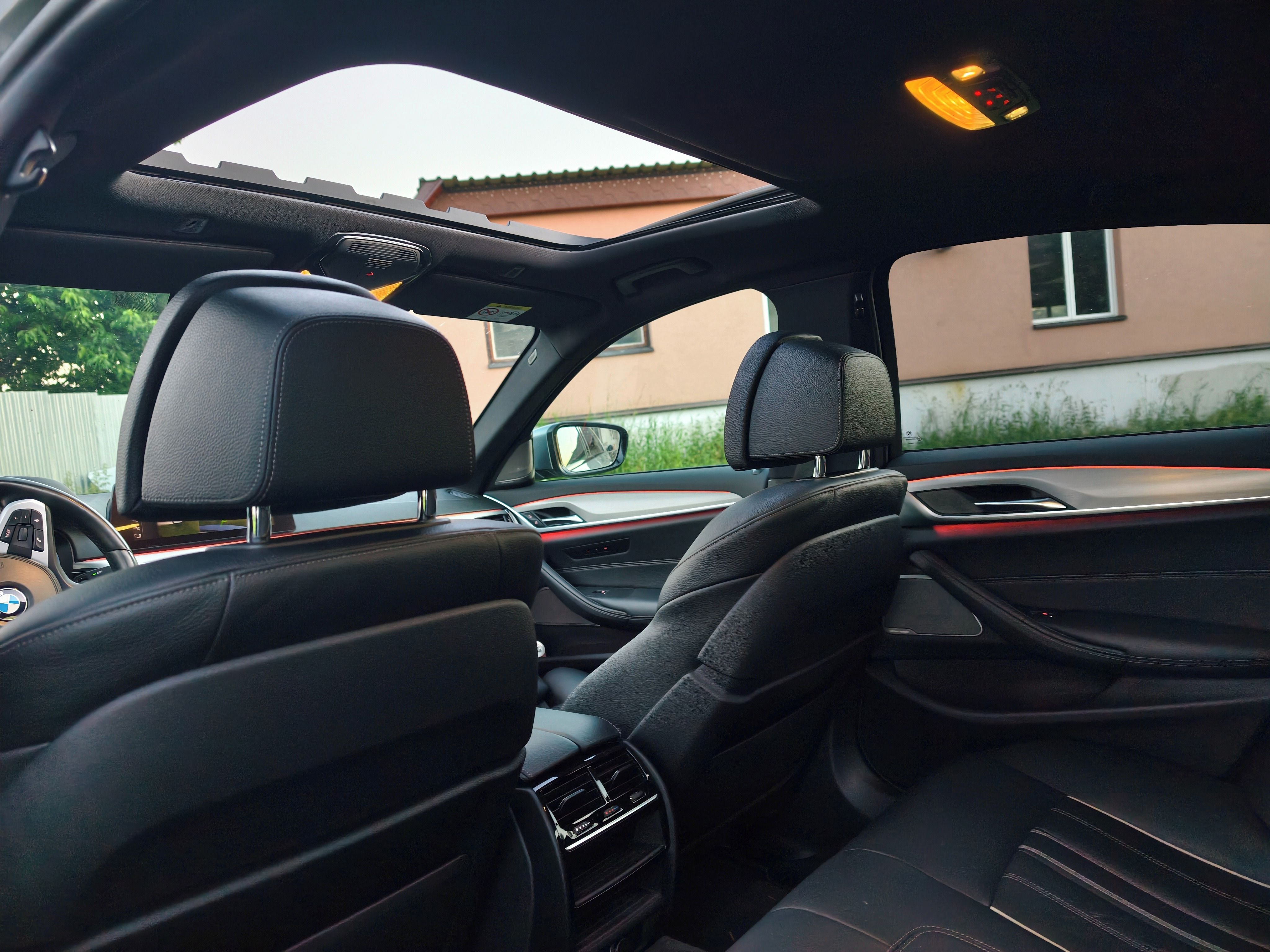 BMW Řada 5, BMW 530d xDrive G30 M Sport - fotka 4