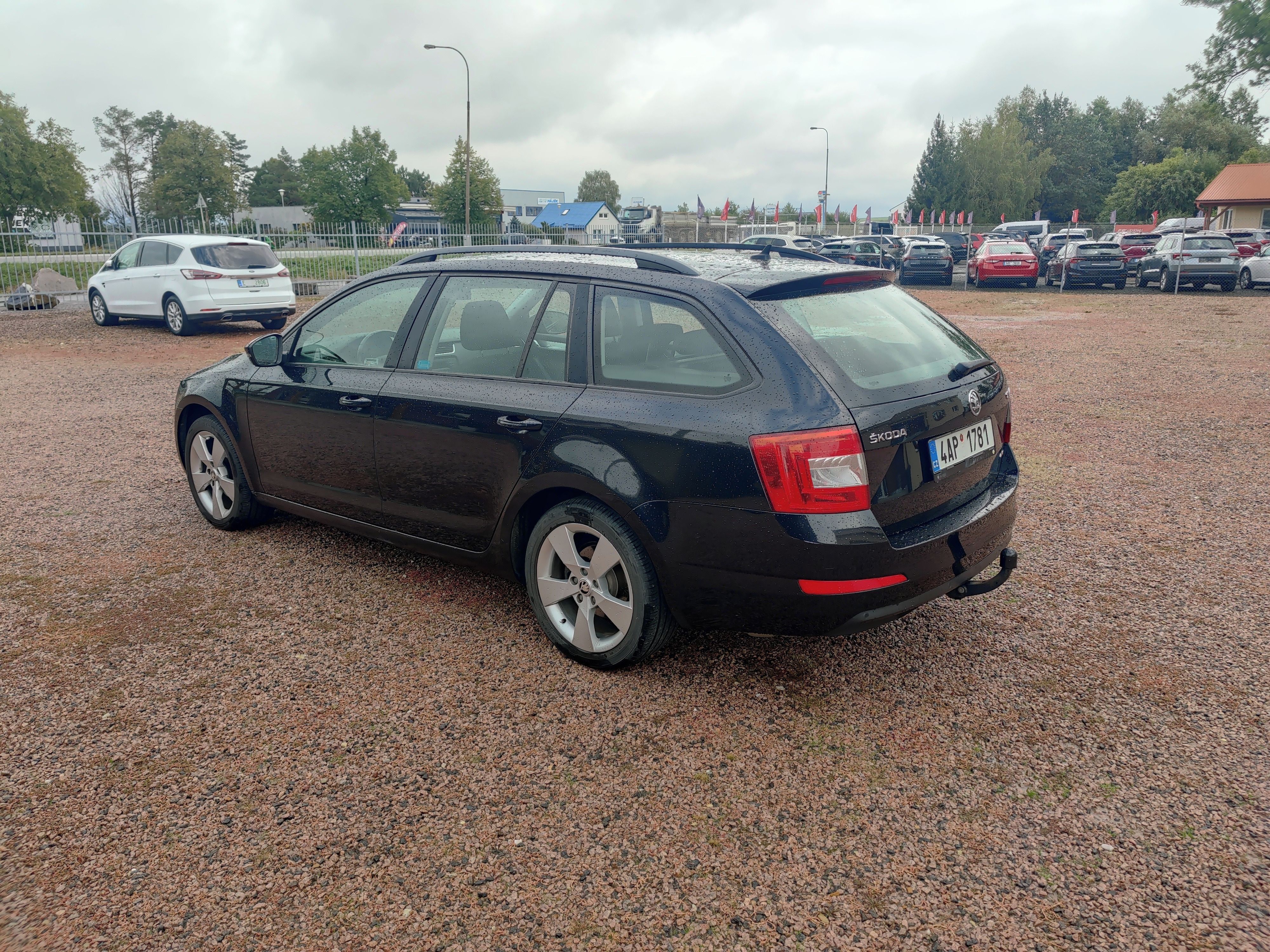 Škoda Octavia, 4x4,ČR ,2 MAJ.,PLNÝ SERVIS - fotka 3