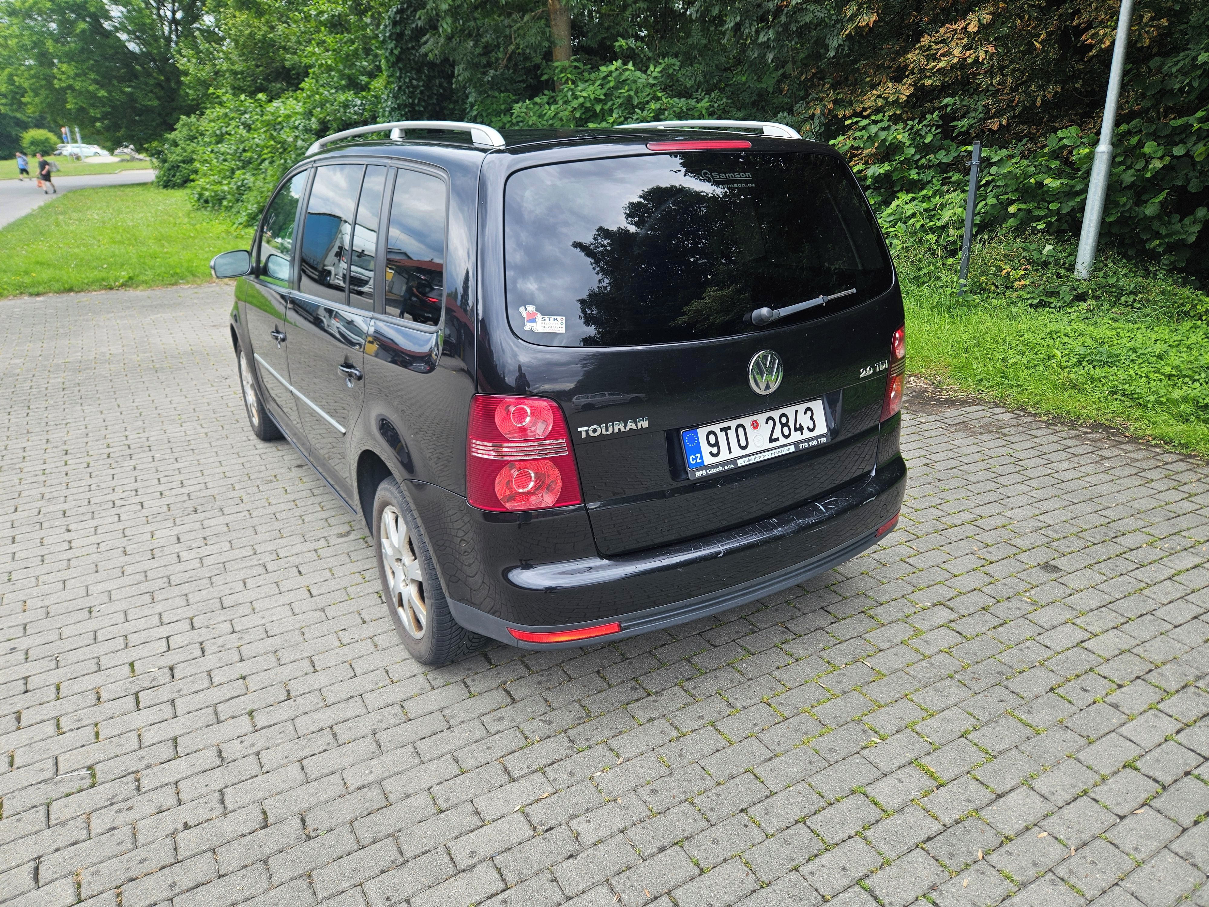 Volkswagen Touran, 2.0TDI - fotka 3