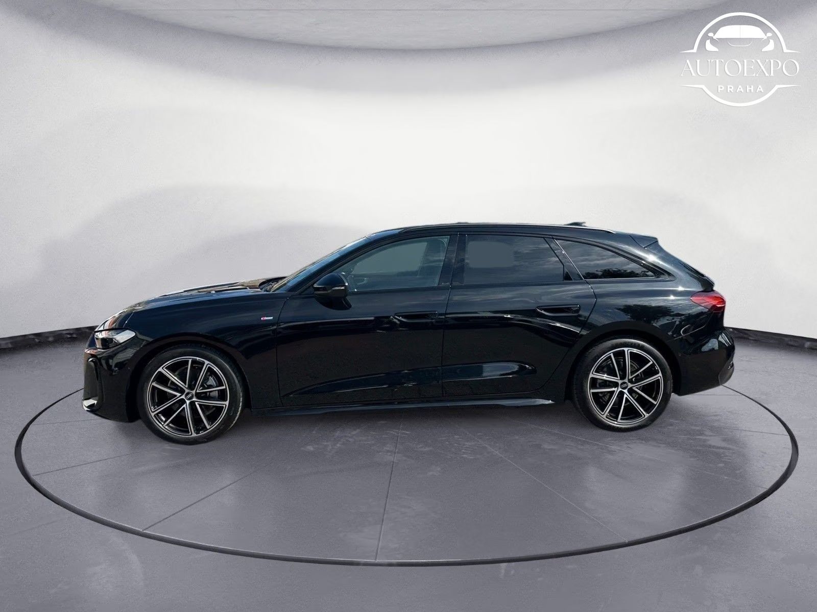 Audi A5, Avant TFSI quattro S-line - fotka 4