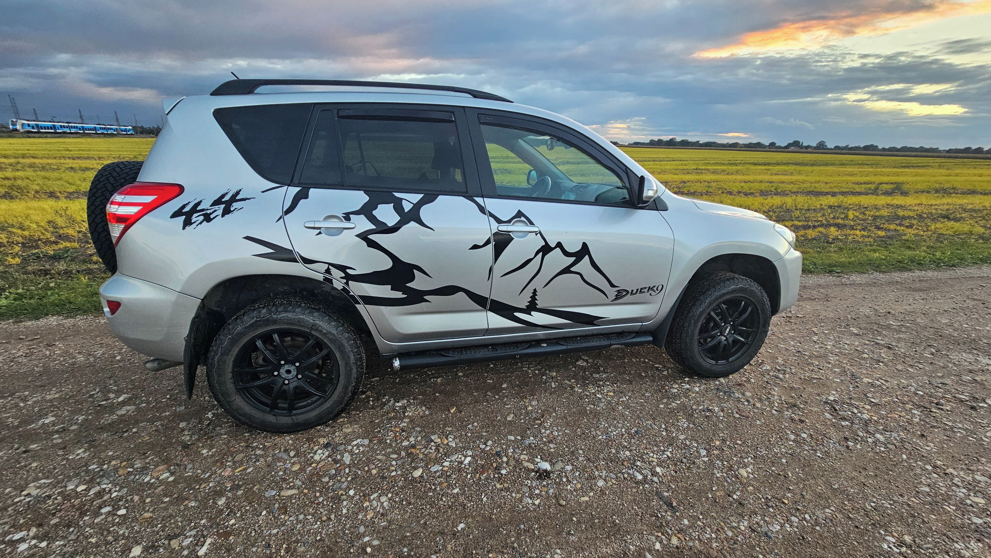 Toyota Rav4, Toyota rav4 2009 - fotka 6