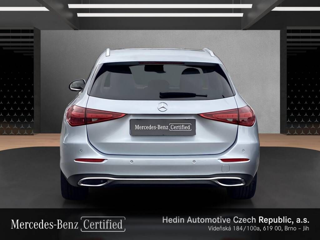 Mercedes-Benz Třídy C, 220 d 4MATIC kombi - fotka 4