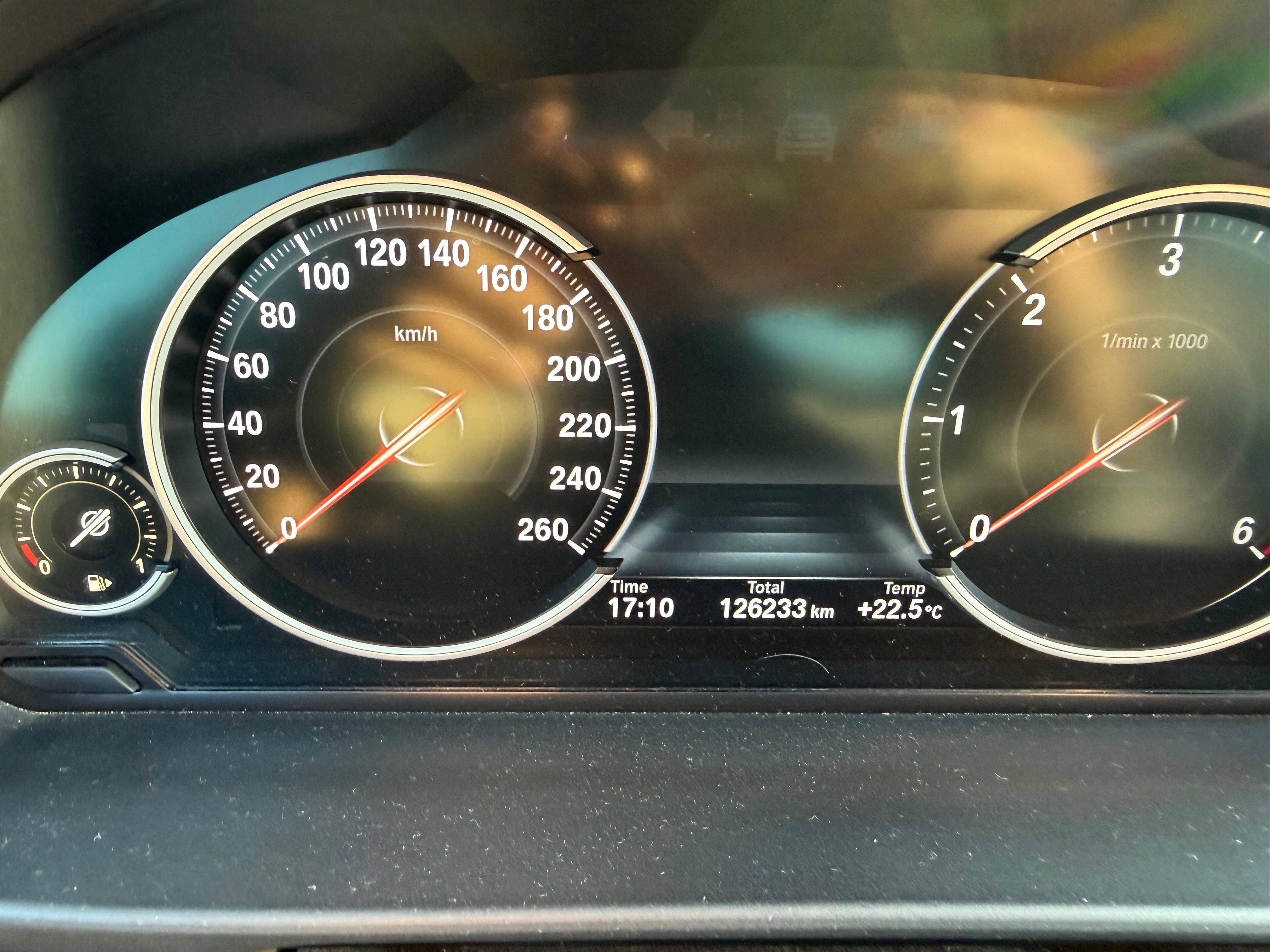BMW Řada 5, 3.0 Diesel-530d - fotka 5