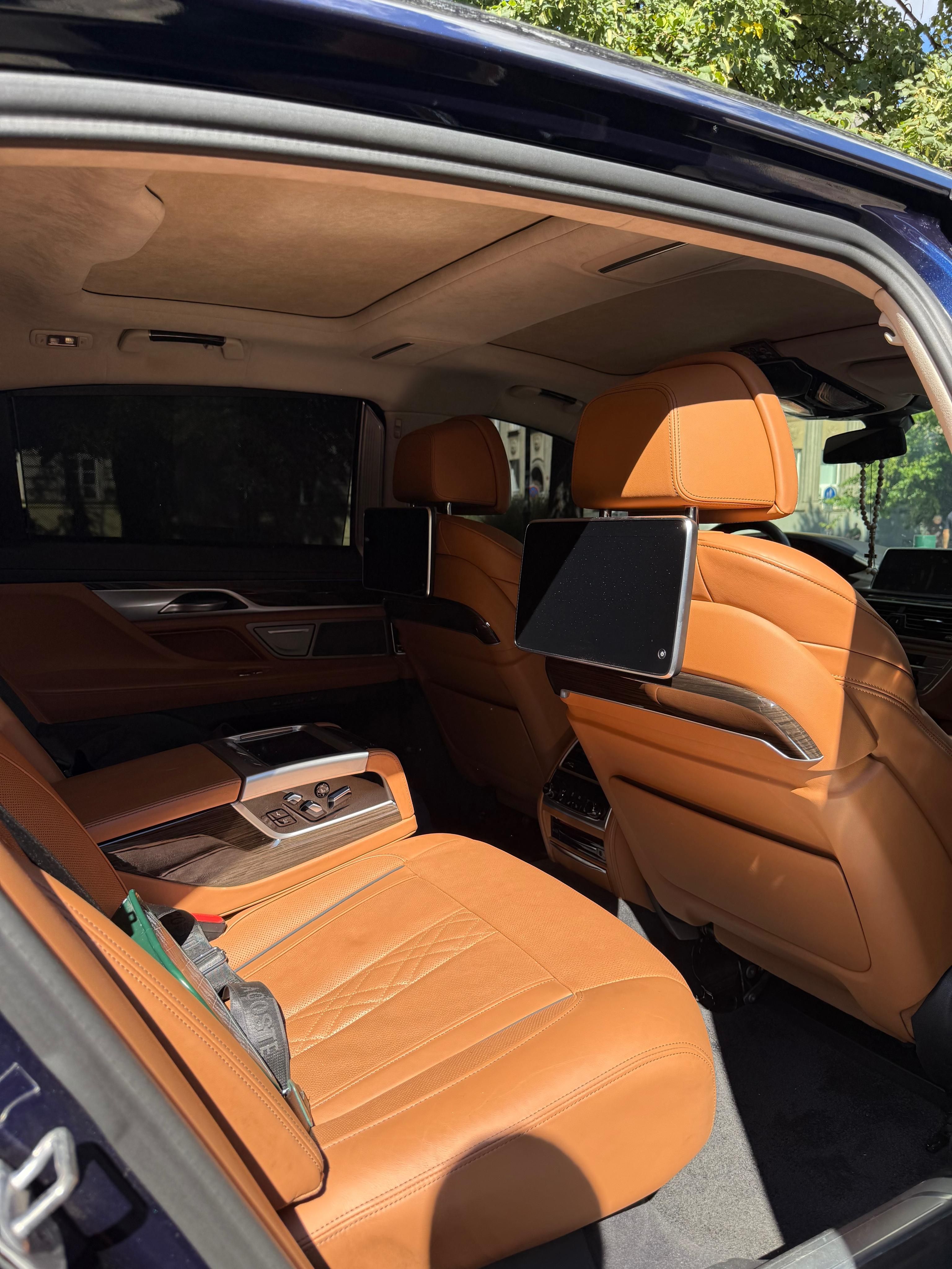 BMW Řada 7, Bmw 750Li X-drive 650 PS - fotka 5