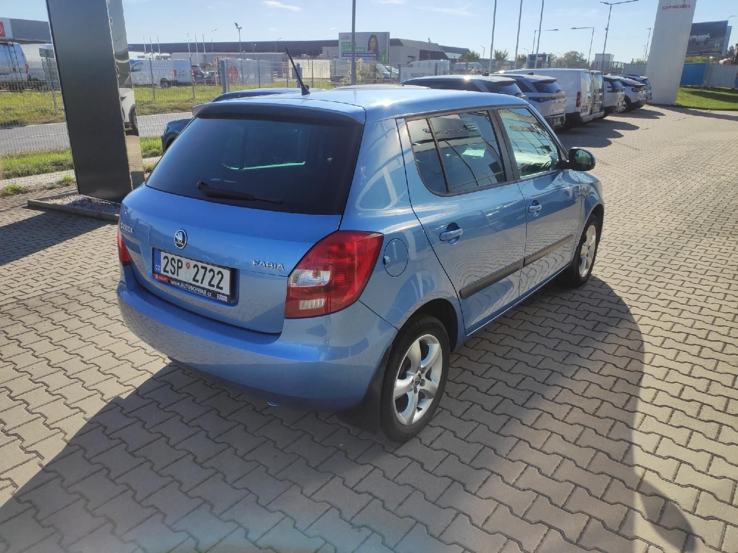 Škoda Fabia, AMBIENTE 1.2 TSI 63 kW DPH - fotka 4