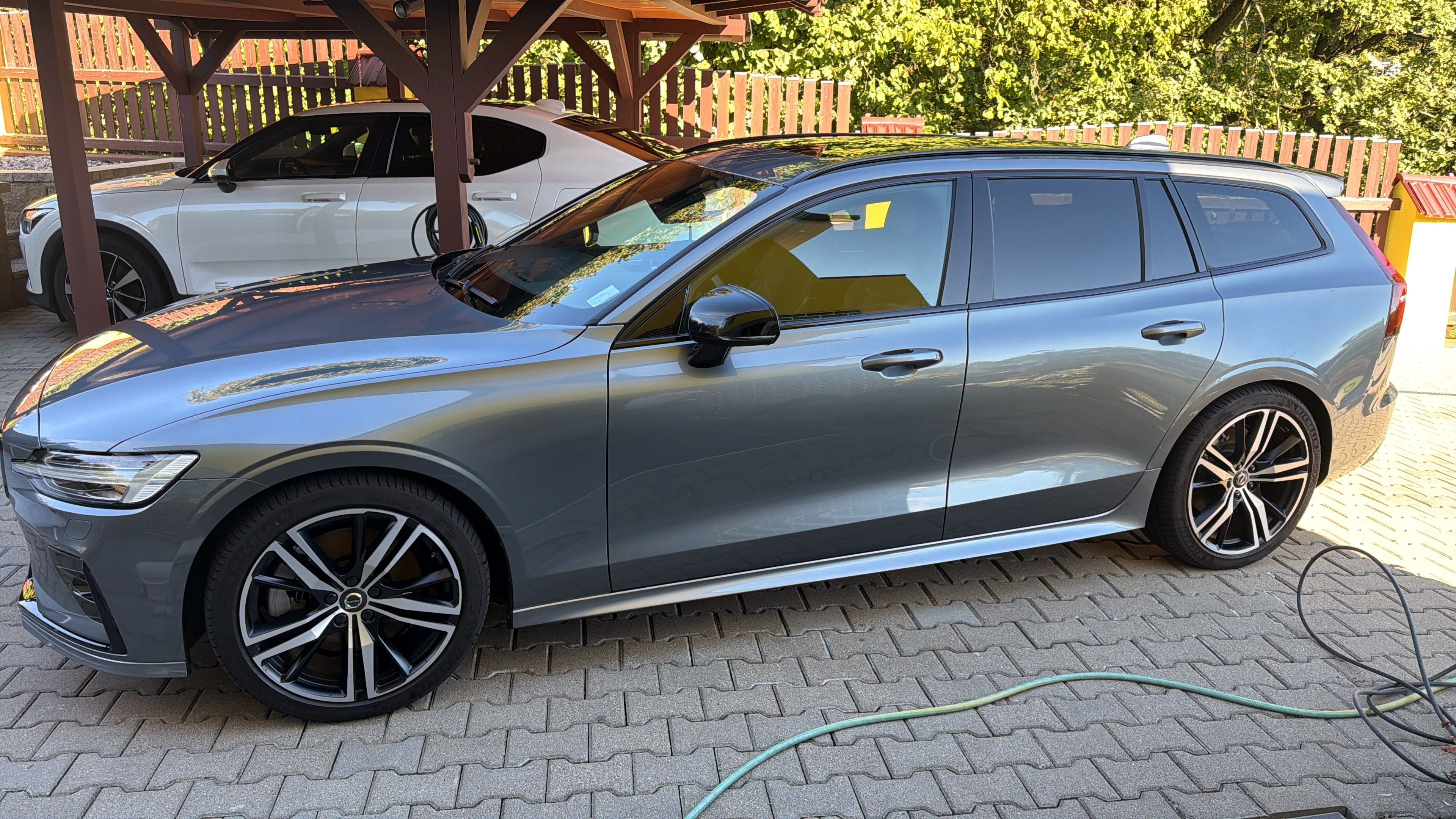 Volvo V60, T5 R-Design Polestar - fotka 4