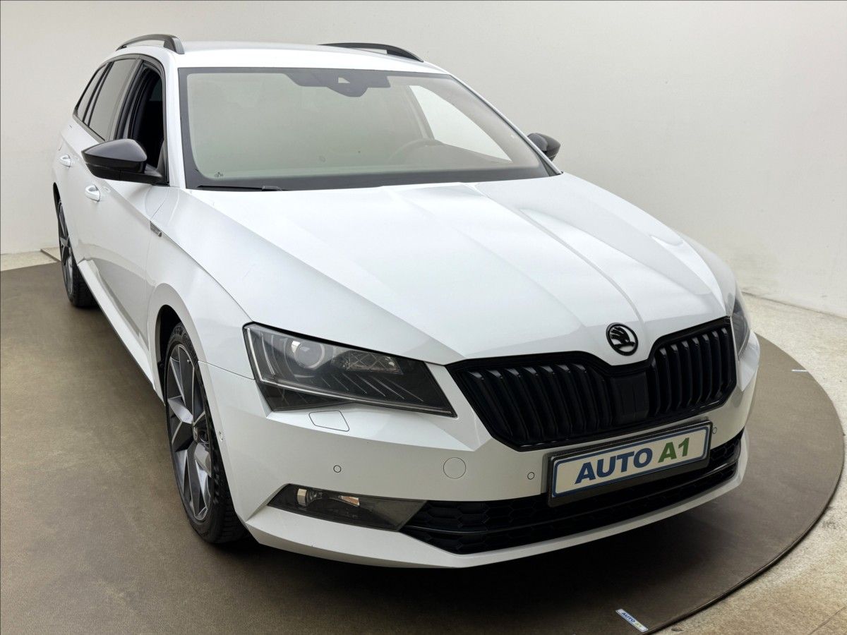 Škoda Superb, 2,0 SPORTLINE 4X4 DSG 350HPAPR - fotka 3