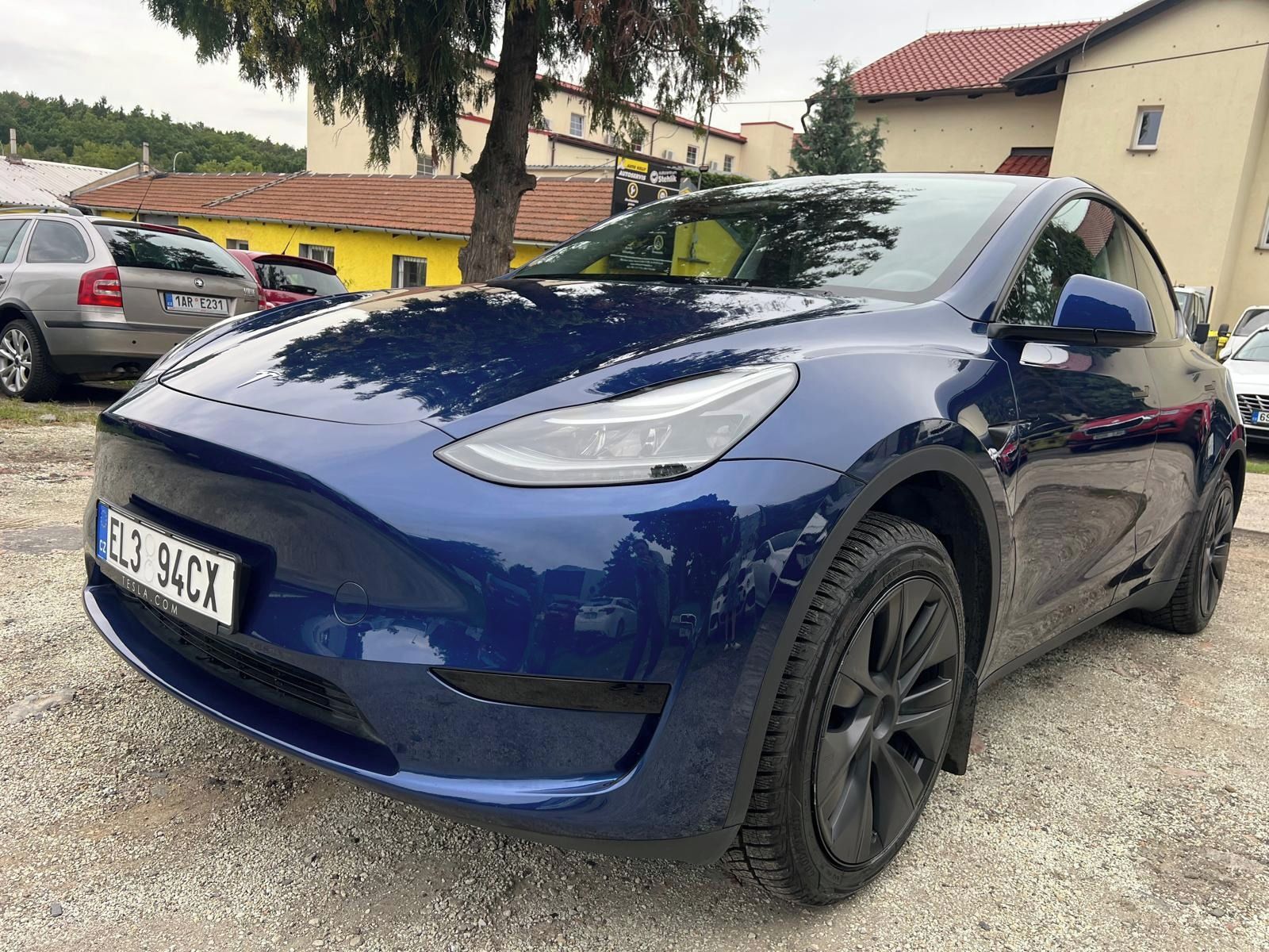 Tesla Model Y, Long Range 255 kW - fotka 2