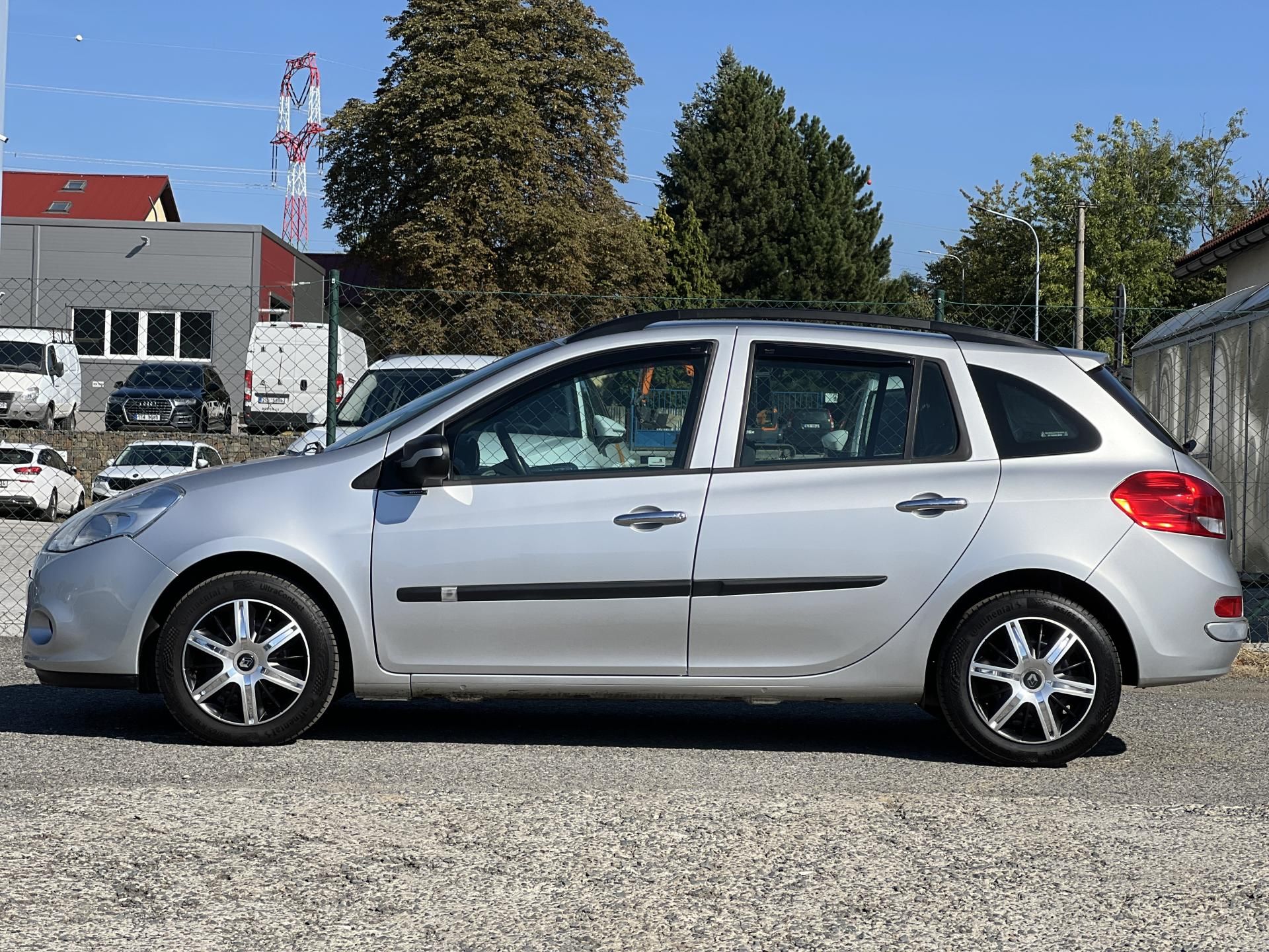 Renault Clio, 1.2i 16v KLIMA KOUPENO V ČR - fotka 4