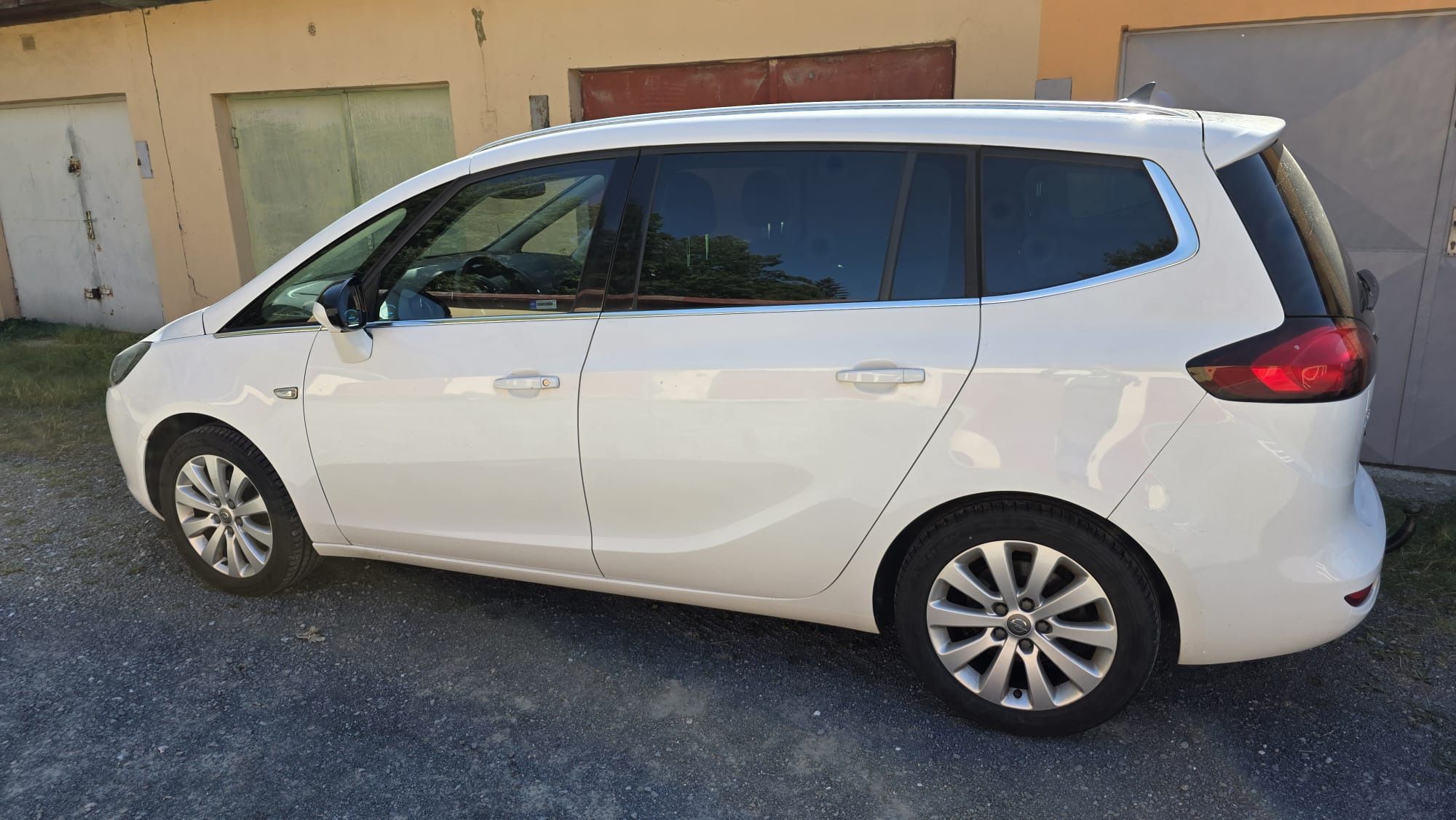 Opel Zafira, Opel Zafira Tourer - Bazary NE - fotka 2