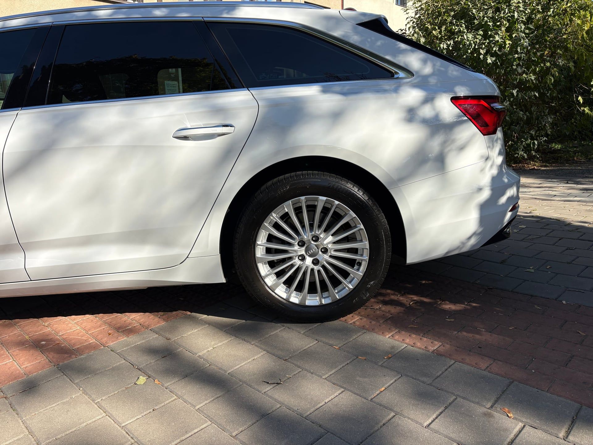 Audi A6 Avant, 3.0 TDI/quattro/ČR-1.maj/DPH - fotka 6