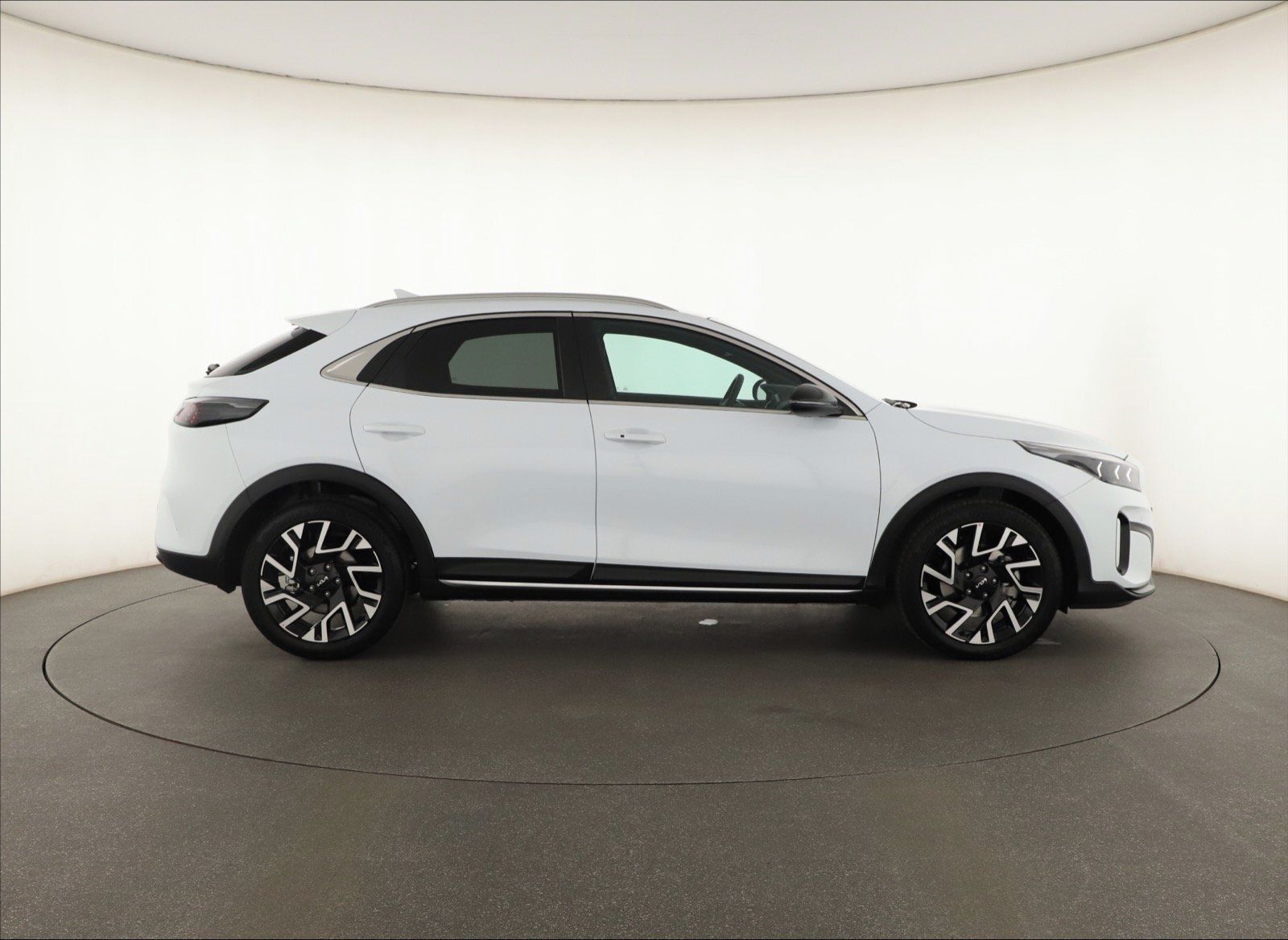 Kia XCee´d, 1.6 T-GDI, Záruka, Automat, ČR - fotka 6