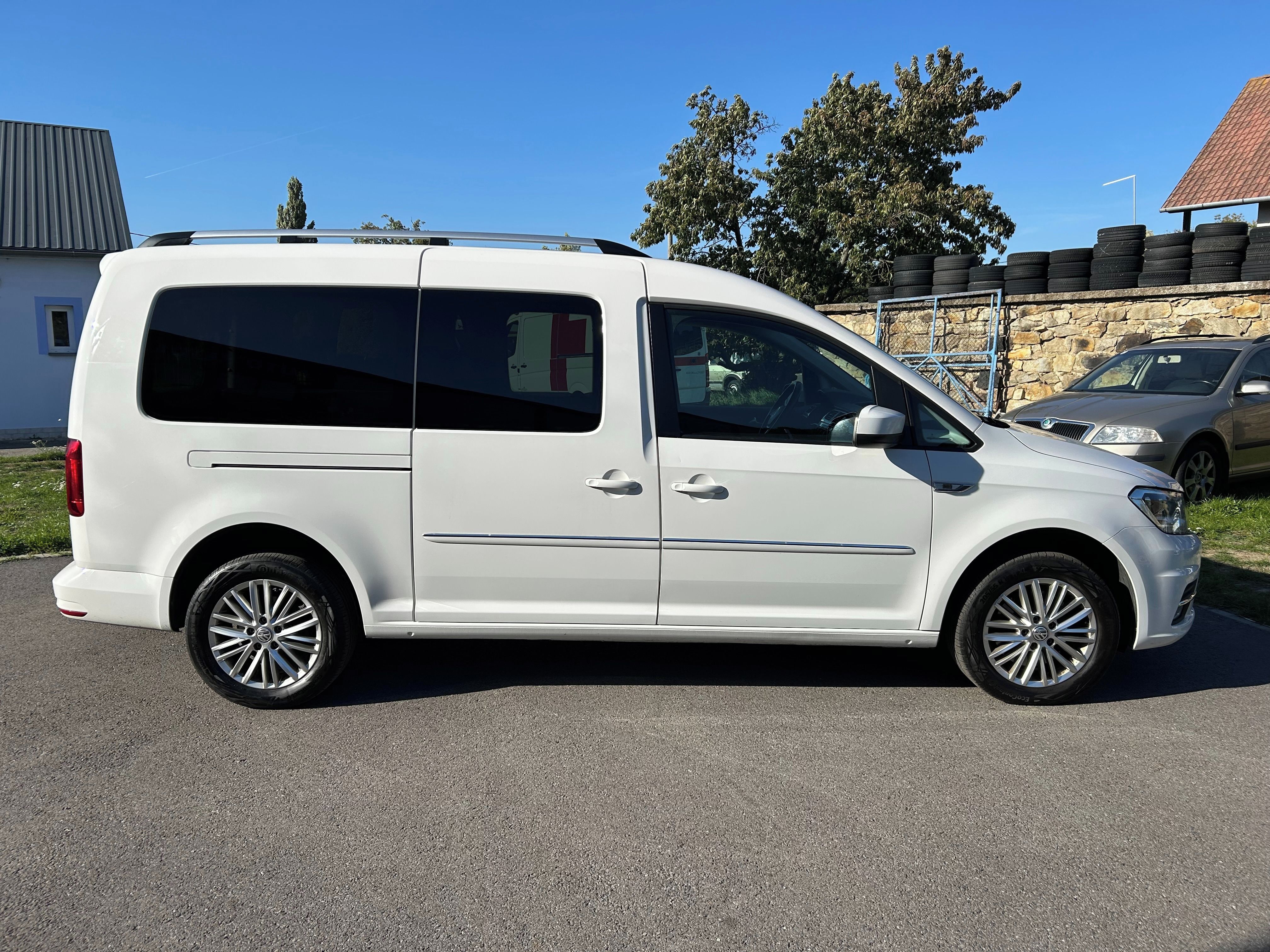 Volkswagen Caddy, Maxi - 2.0TDI 110kW - Highline - fotka 4