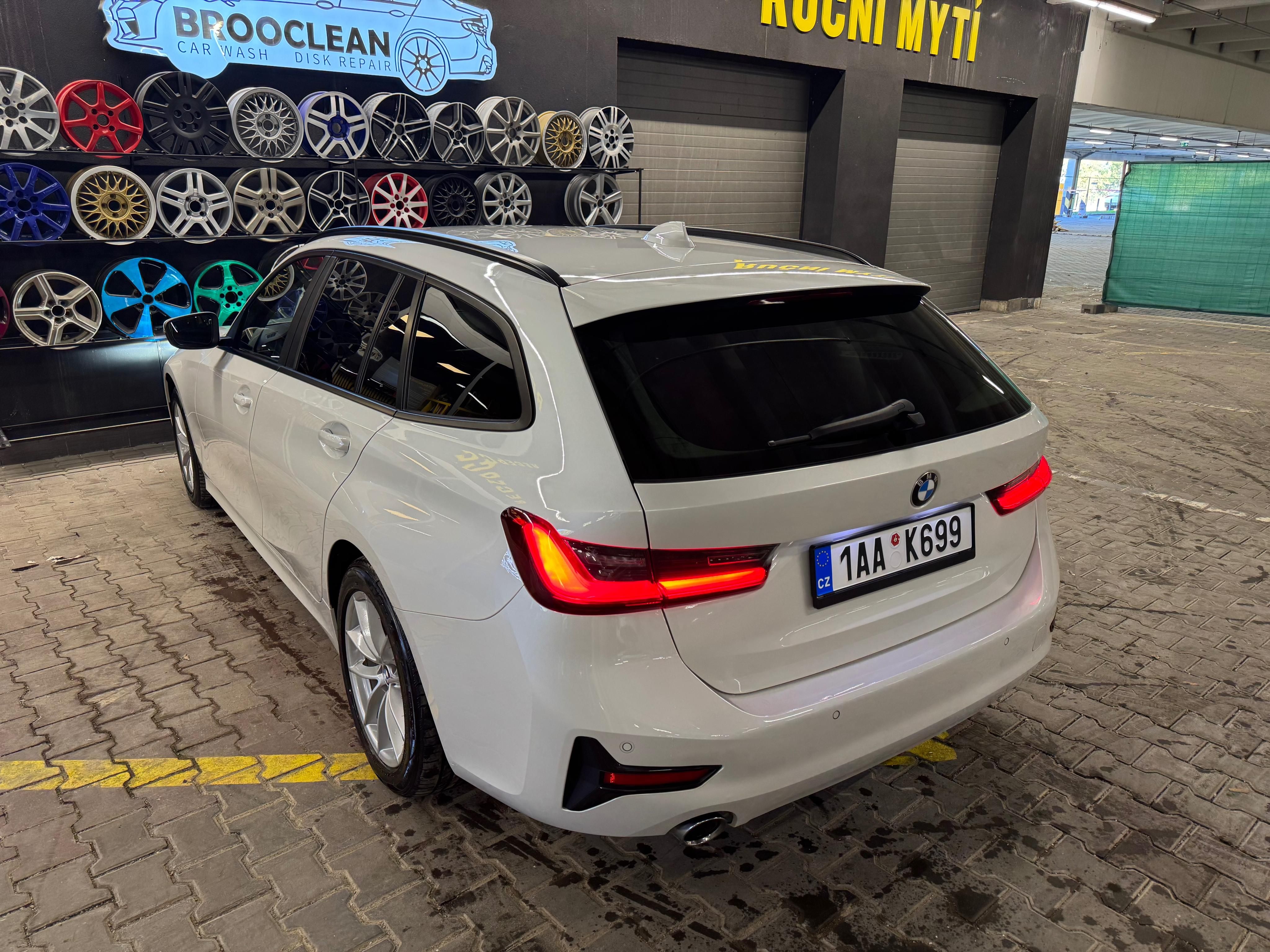 BMW Řada 3, 320 xDrive DPH - fotka 6