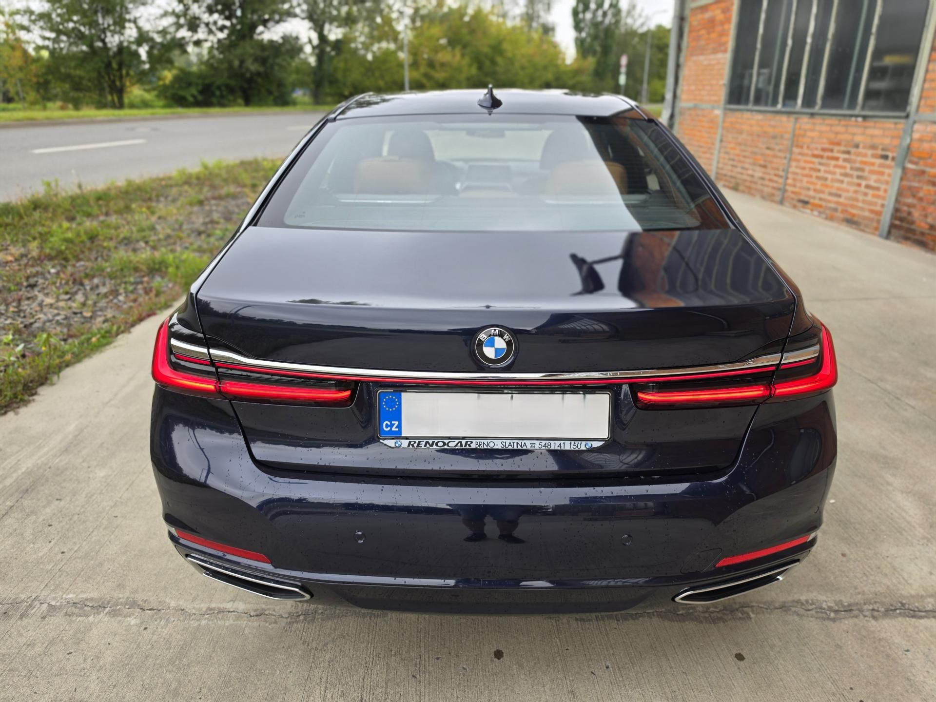 BMW Řada 7, 740d xDrive Sedan - fotka 4