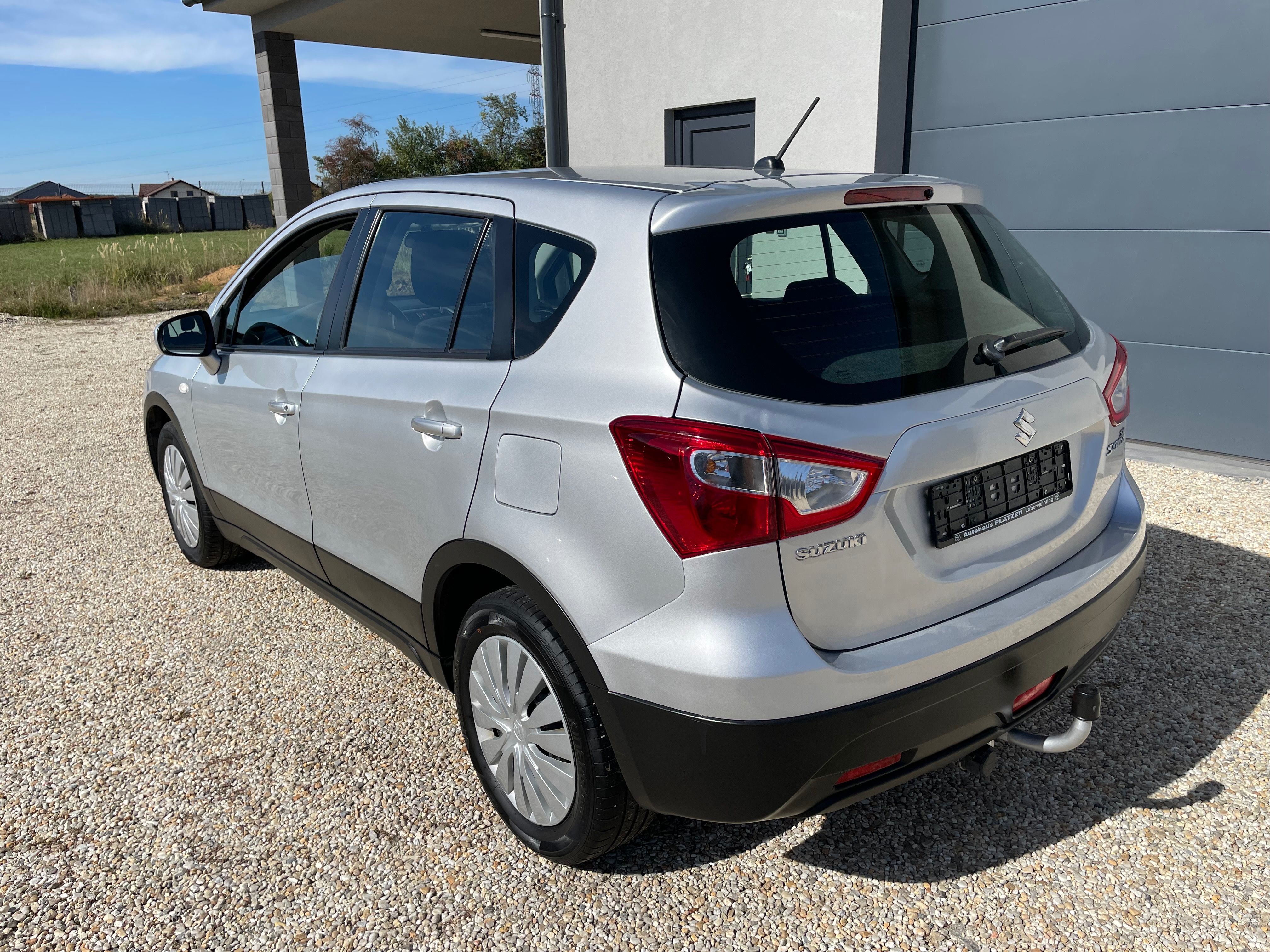 Suzuki SX4 S-Cross, SX4 S-CROSS 43TKM 1 MAJITEL - fotka 3
