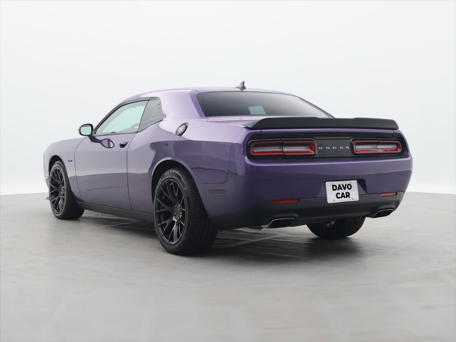 Dodge Challenger, 5,7 V8 HEMI 277KW Aut.klima - fotka 5