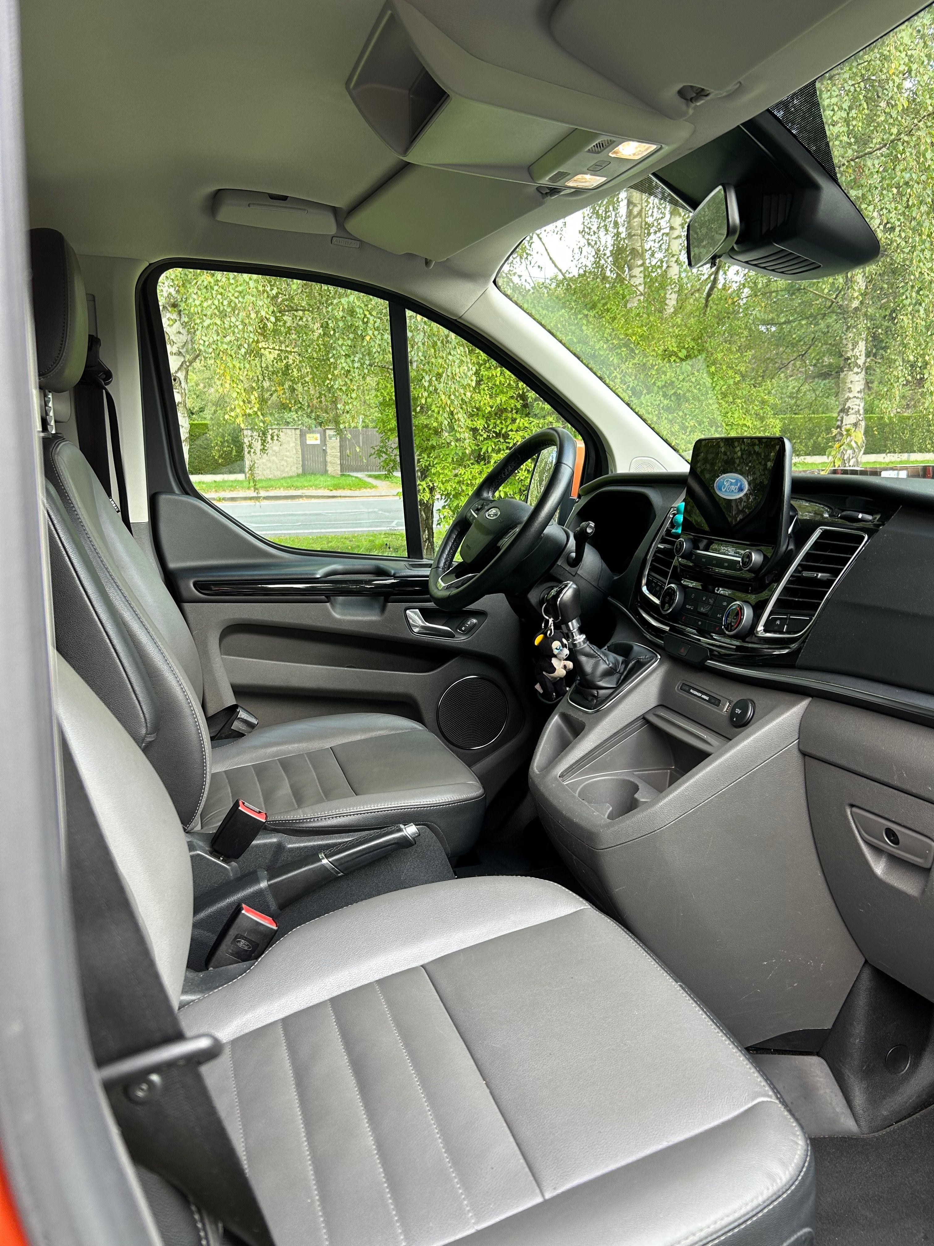 Ford Tourneo Custom, 1,9 TDCI,L1,Titanium X - fotka 5