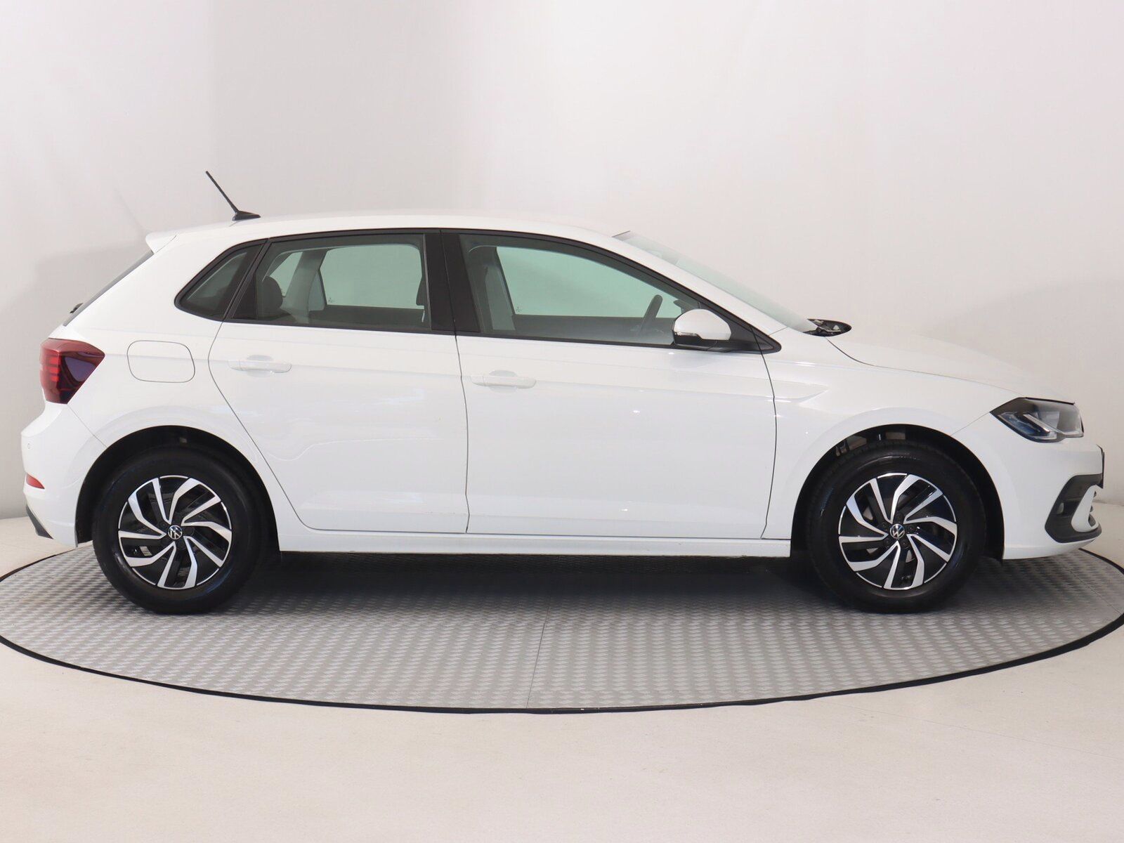 Volkswagen Polo, 1.0 TSI, Automat, Serv.kniha - fotka 6