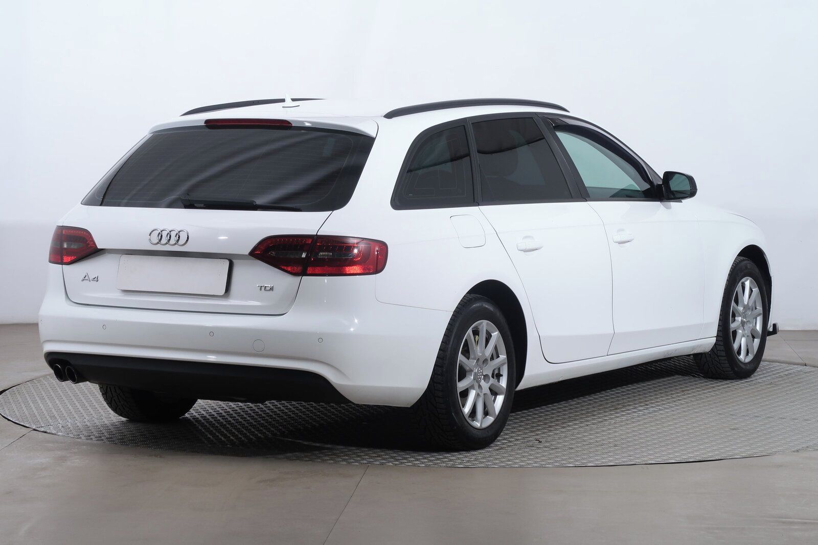 Audi A4, 2.0 TDI, Automat - fotka 5