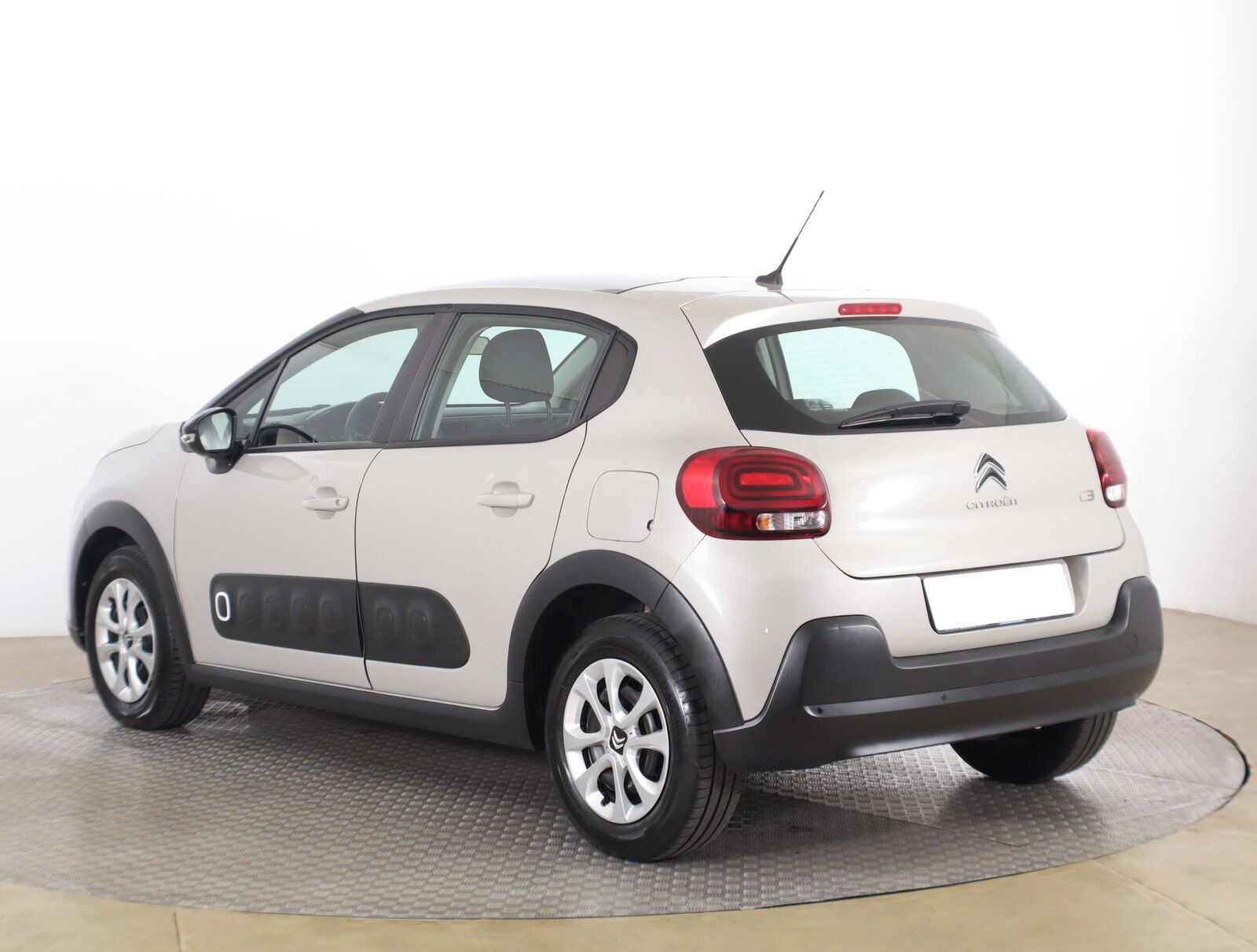 Citroën C3, 1.2 PureTech - fotka 4
