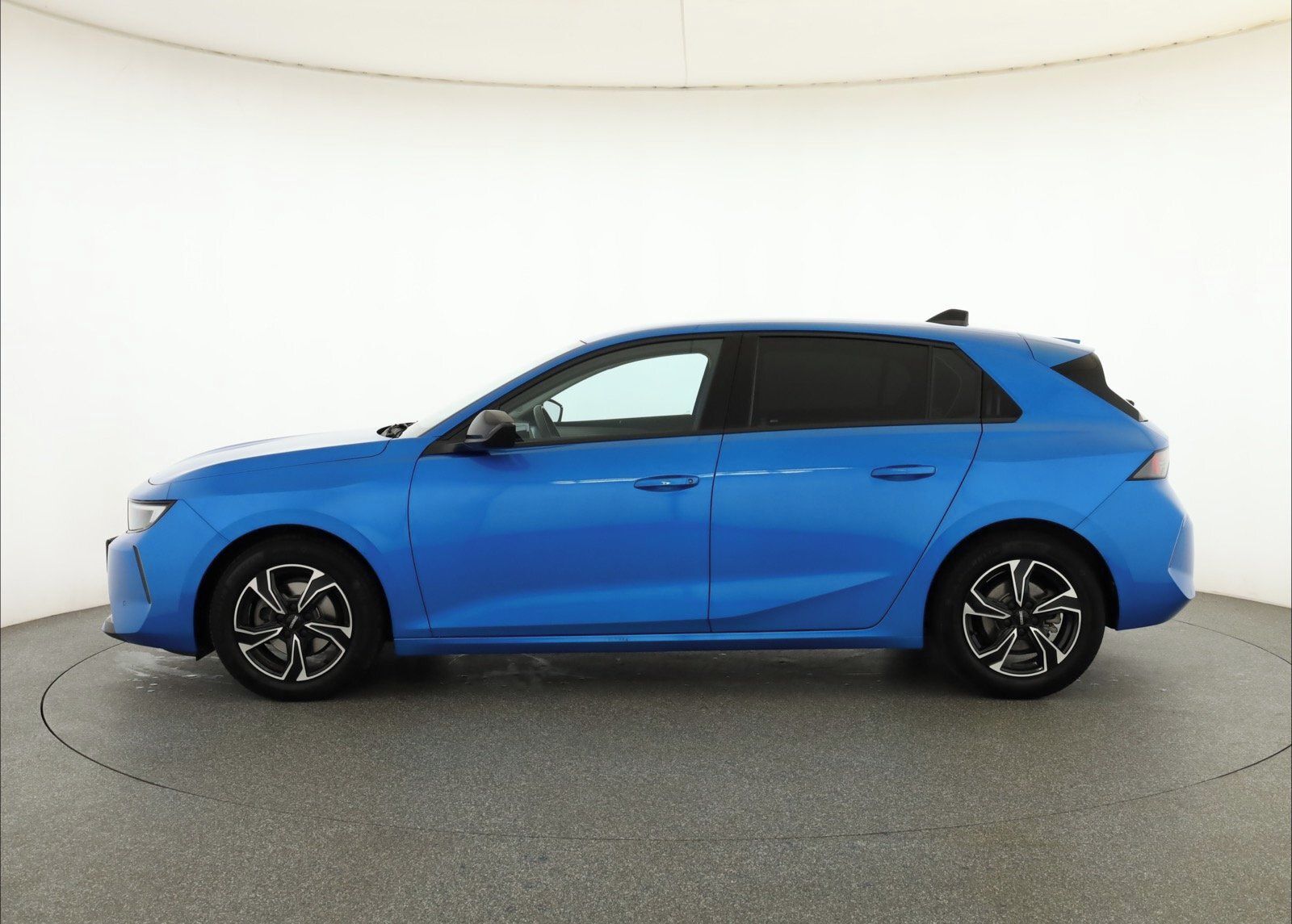 Opel Astra, 1.2 Turbo, Záruka, Serv.kniha - fotka 3