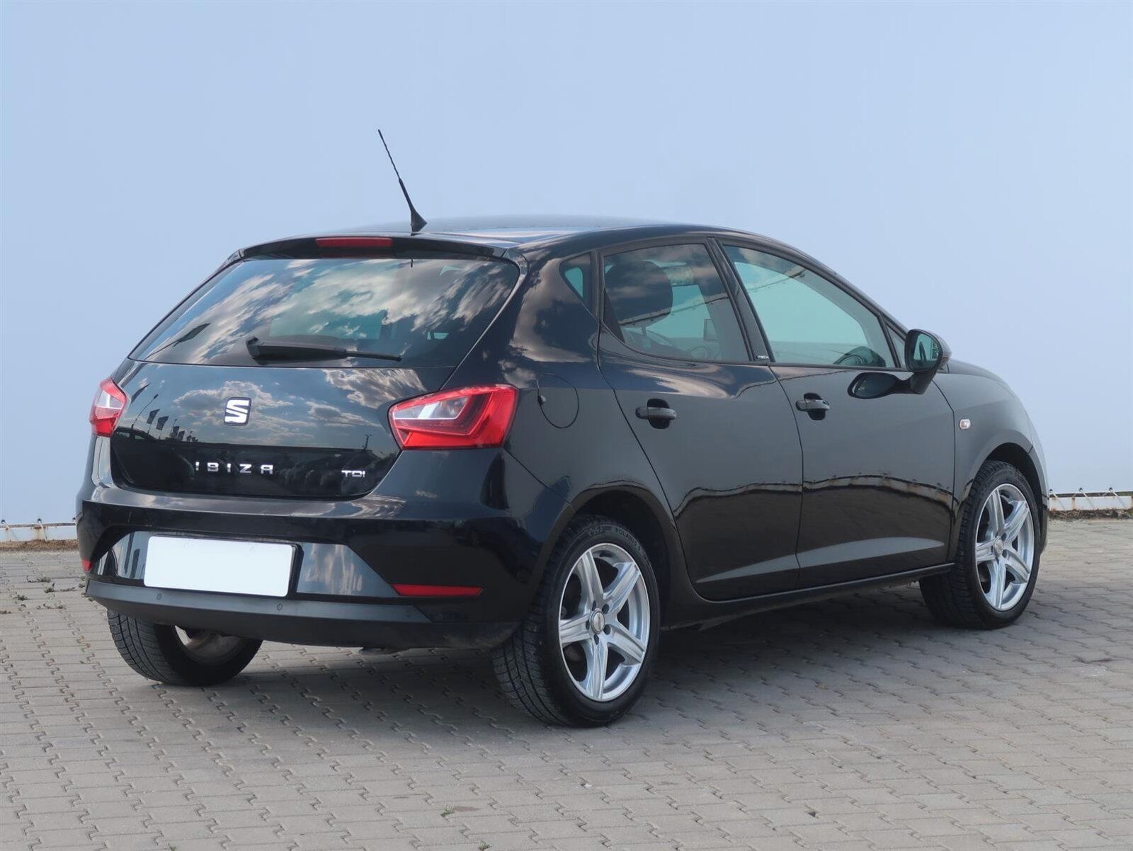 Seat Ibiza, 1.6 TDI - fotka 5