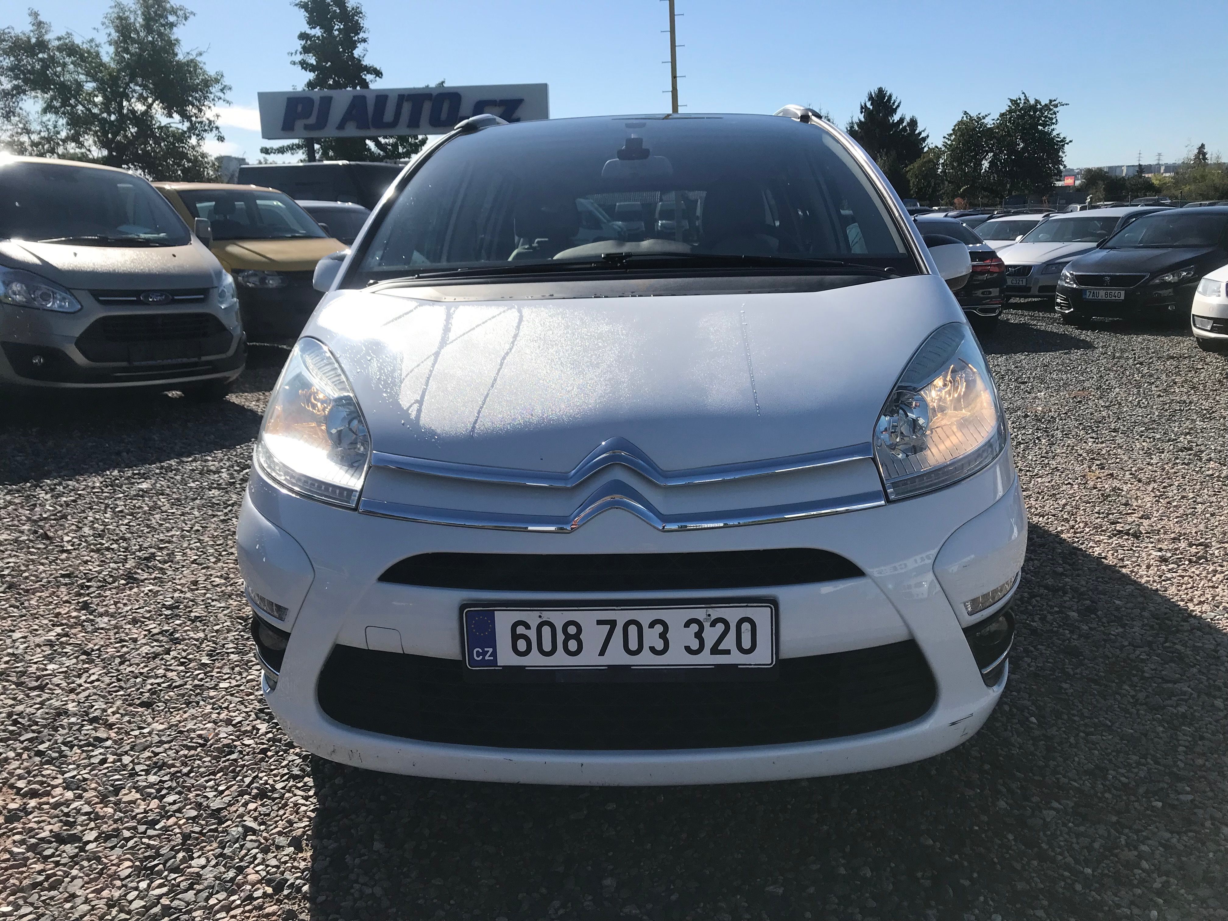 Citroën Grand C4 Picasso, 1.6 VTI,88 KW,7-MÍST NOVÉ V ČR - fotka 2