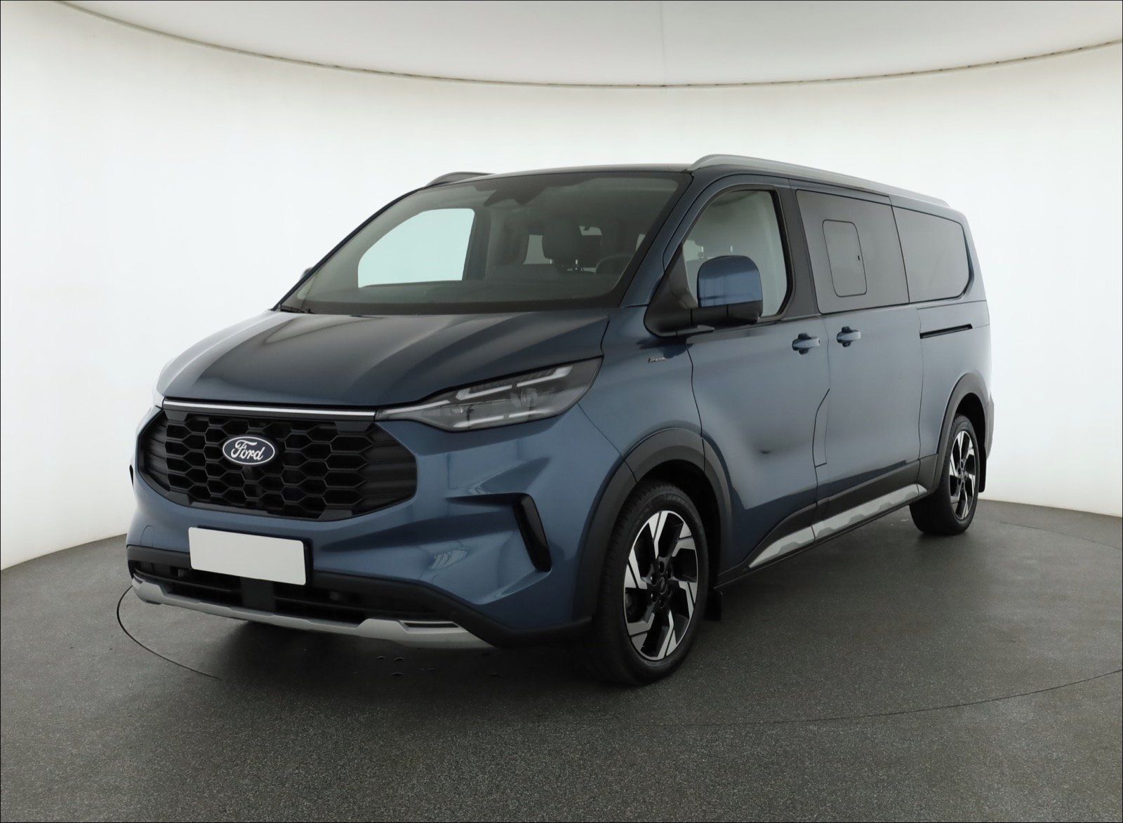 Ford Tourneo Custom, 2.0 EcoBlue AWD, Active, Klima - fotka 2