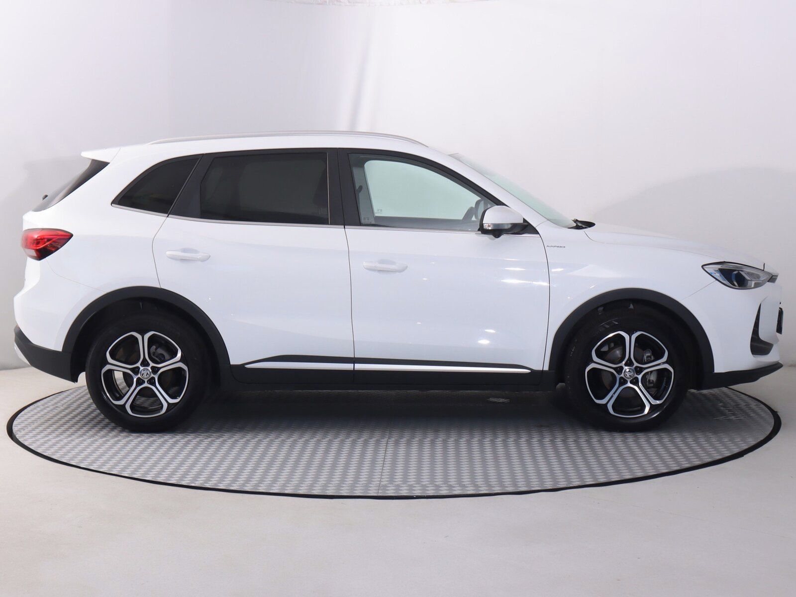 MG ZS, 1.5 i, Elegance, Serv.kniha - fotka 6