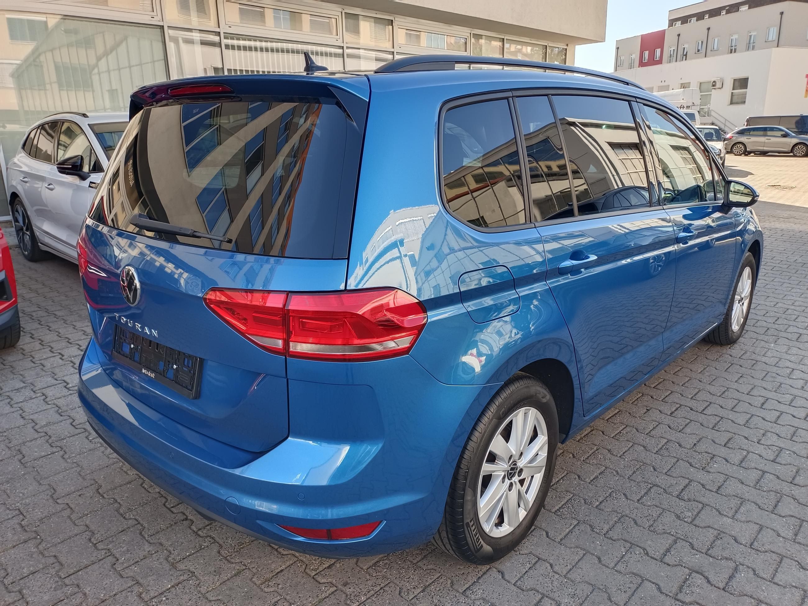 Volkswagen Touran, 2.0 TDI 110kW DSG - fotka 6