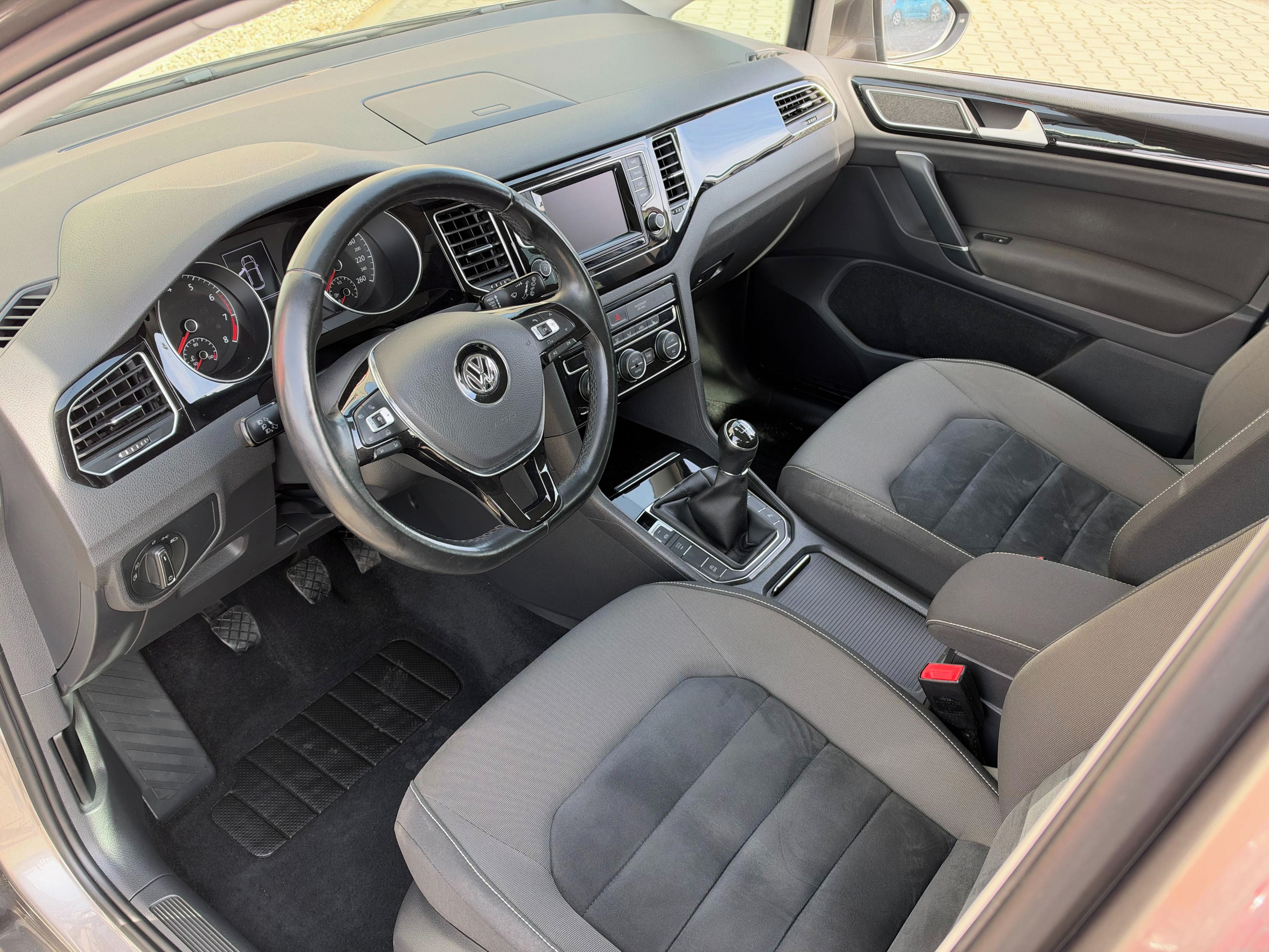 Volkswagen Golf Sportsvan, 1.4 TSI Highline - fotka 3