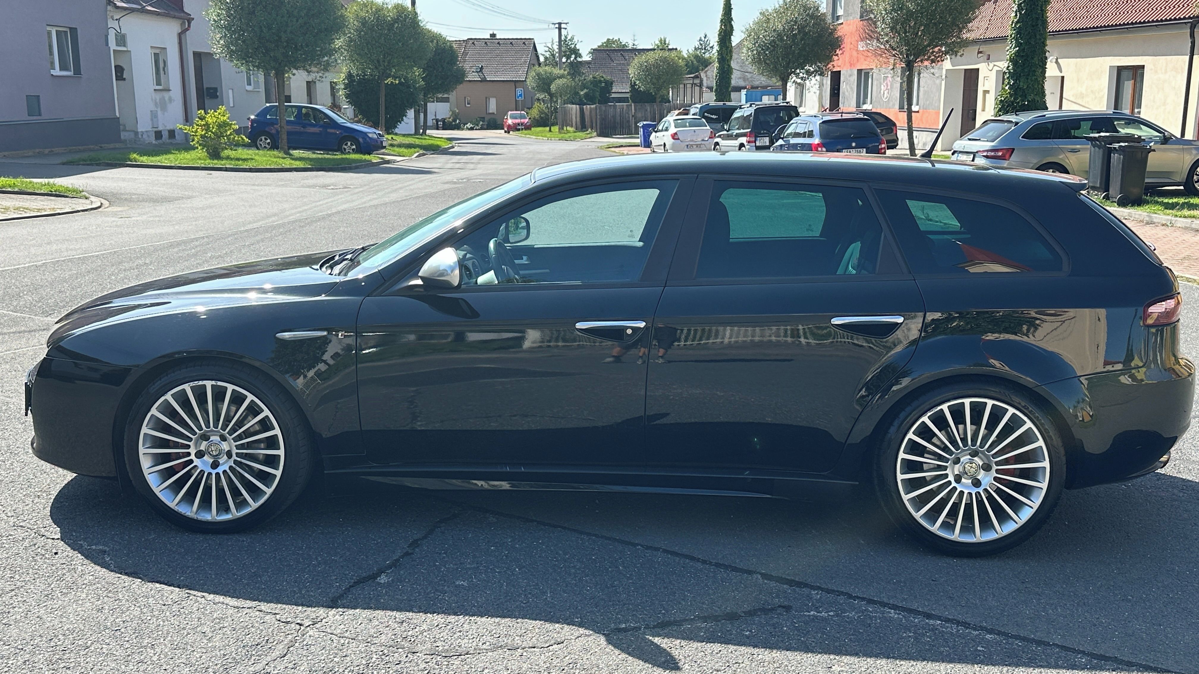 Alfa Romeo 159, 2,4JTD20V Ti - fotka 4