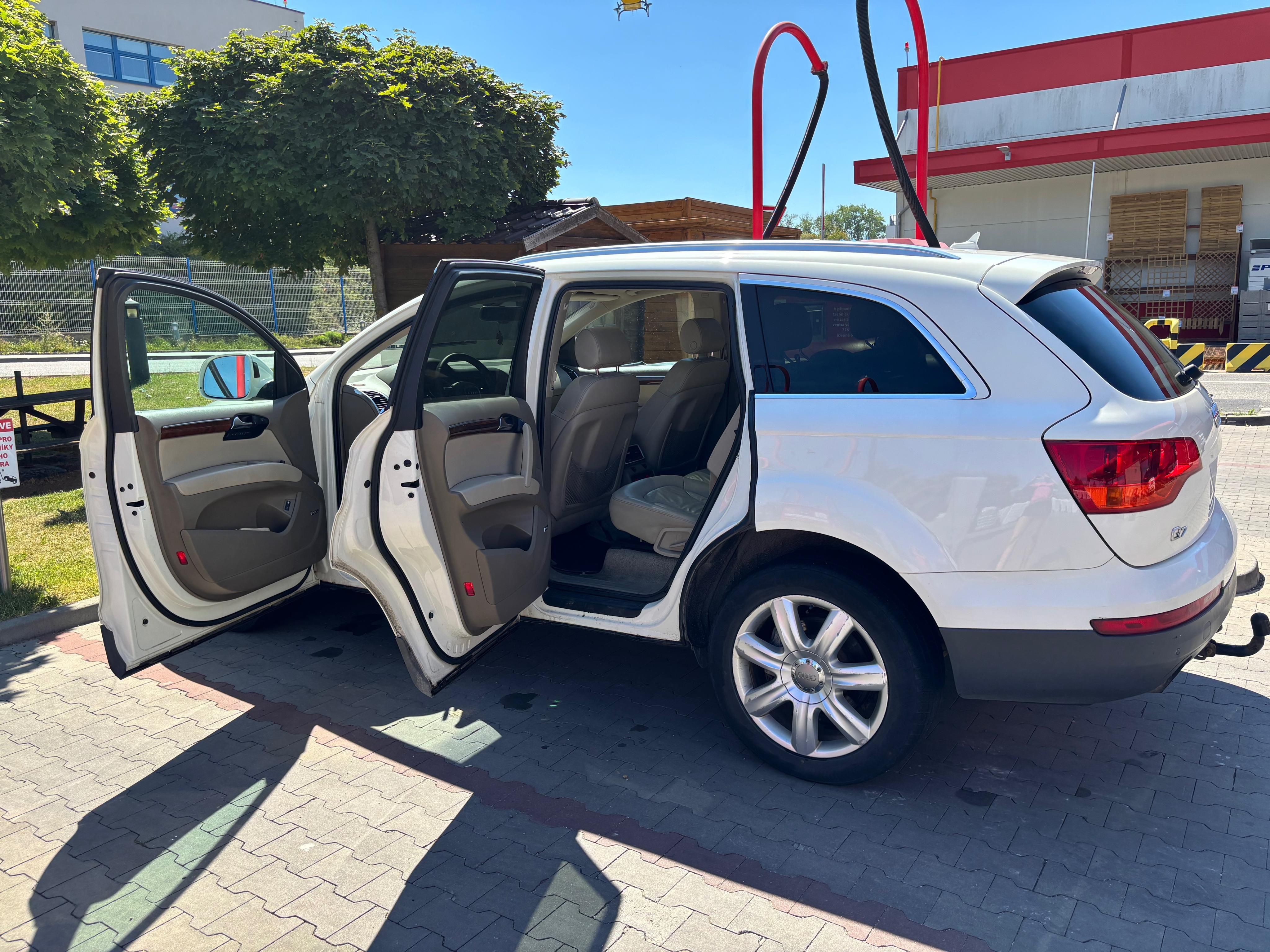 Audi Q7, Audi Q7 - fotka 6