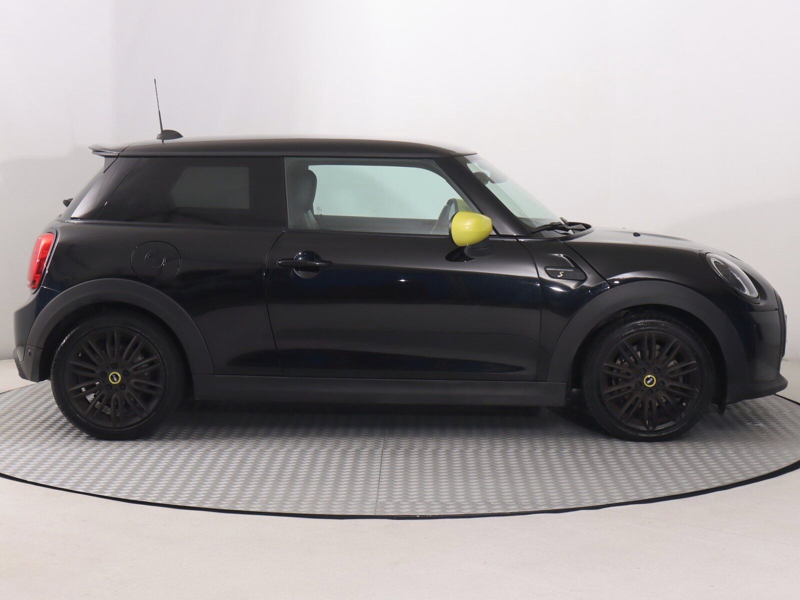 Mini, Cooper SE 32 kWh, SoH 96% - fotka 6