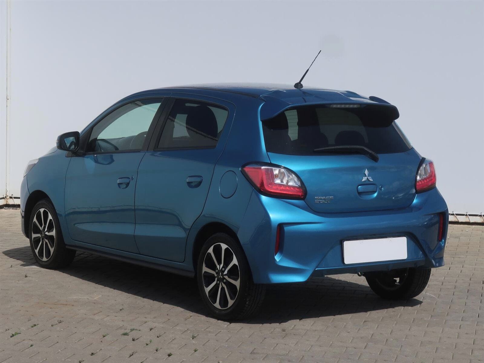 Mitsubishi Space Star, 1.2 MIVEC, Intense, Automat - fotka 4