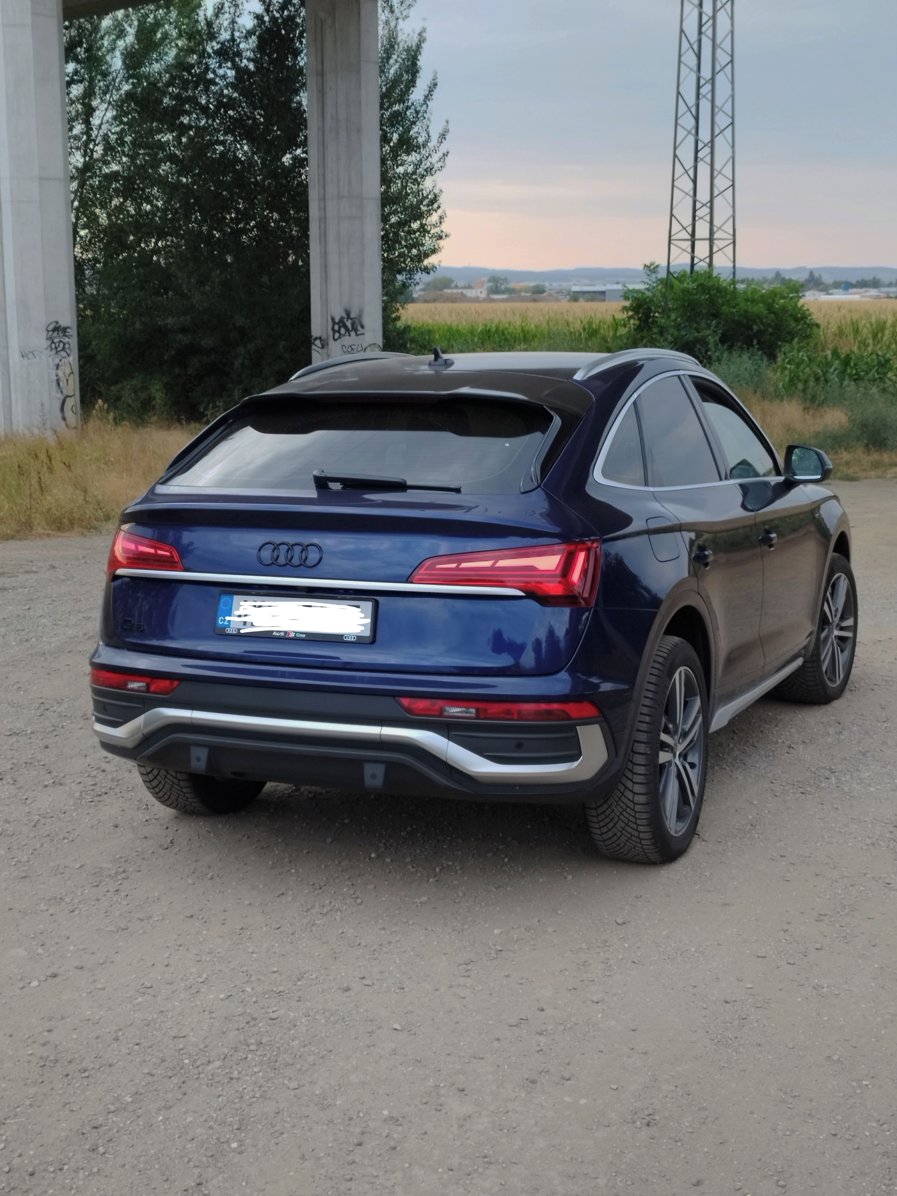 Audi Q5, 40 TDI Quattro 150 kw/S-Line - fotka 5