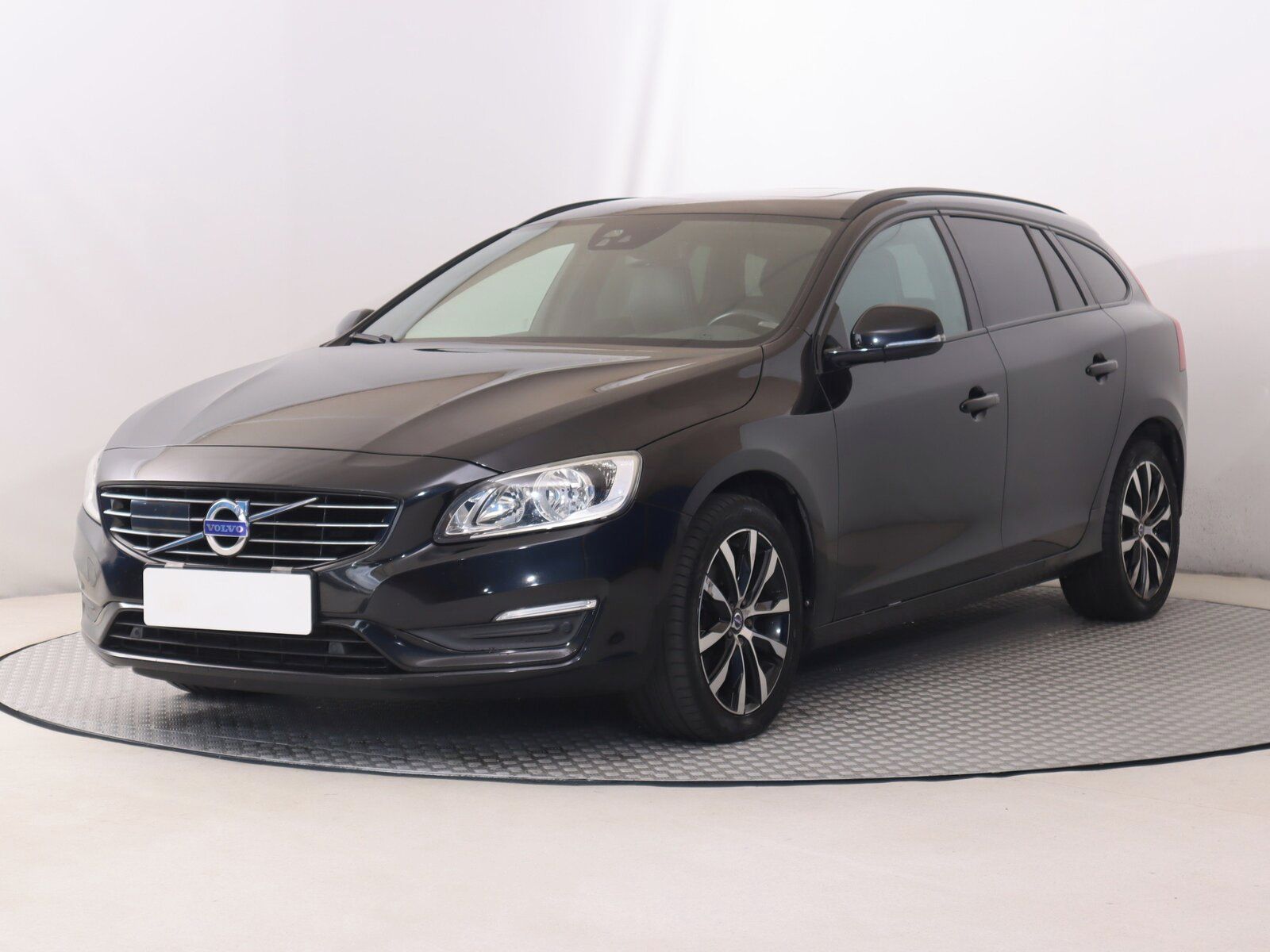 Volvo V60, D3 2.0, Serv.kniha - fotka 2