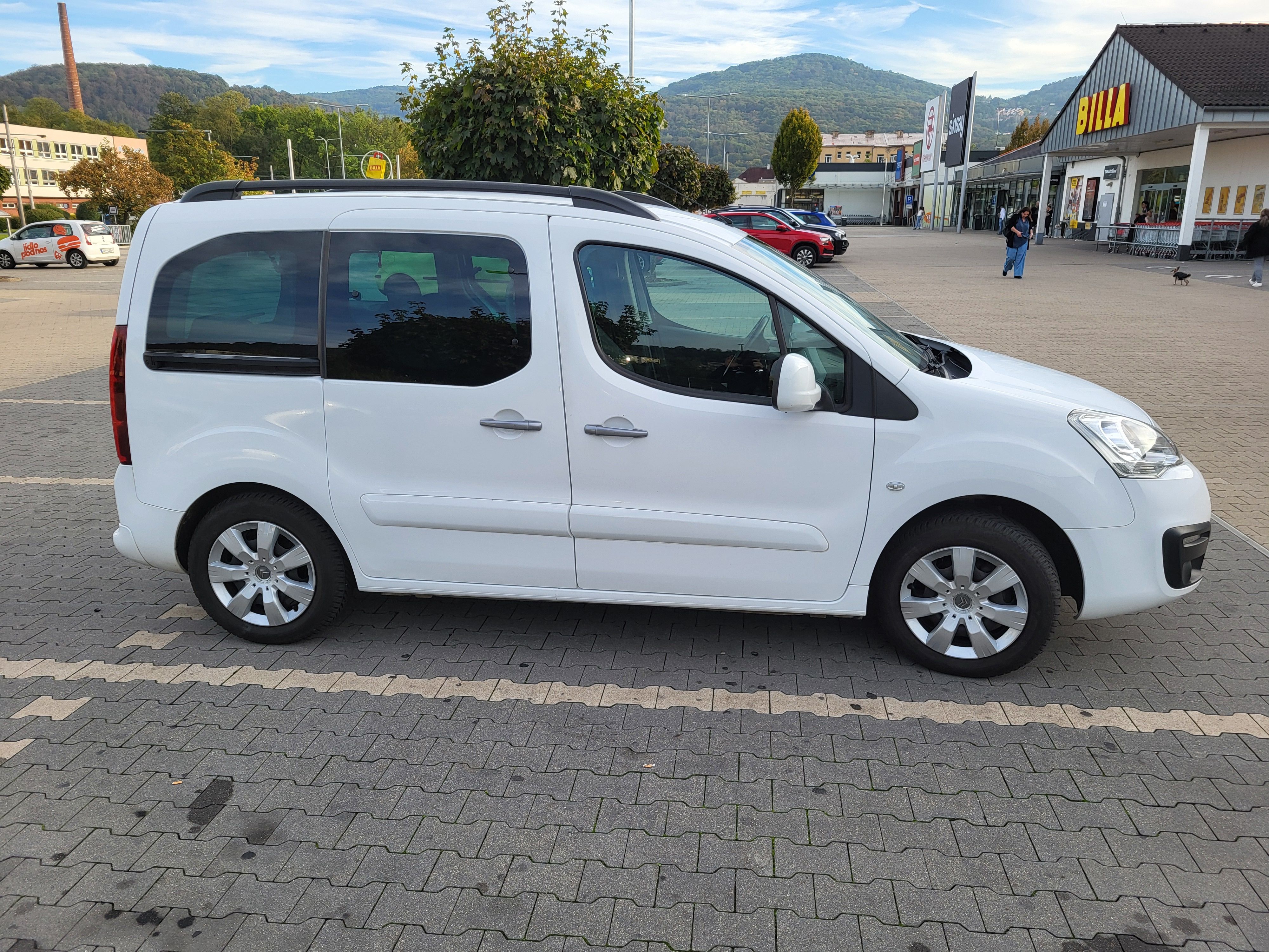 Citroën Berlingo, 1,6 VTi , 88 kw - servisováno - fotka 3