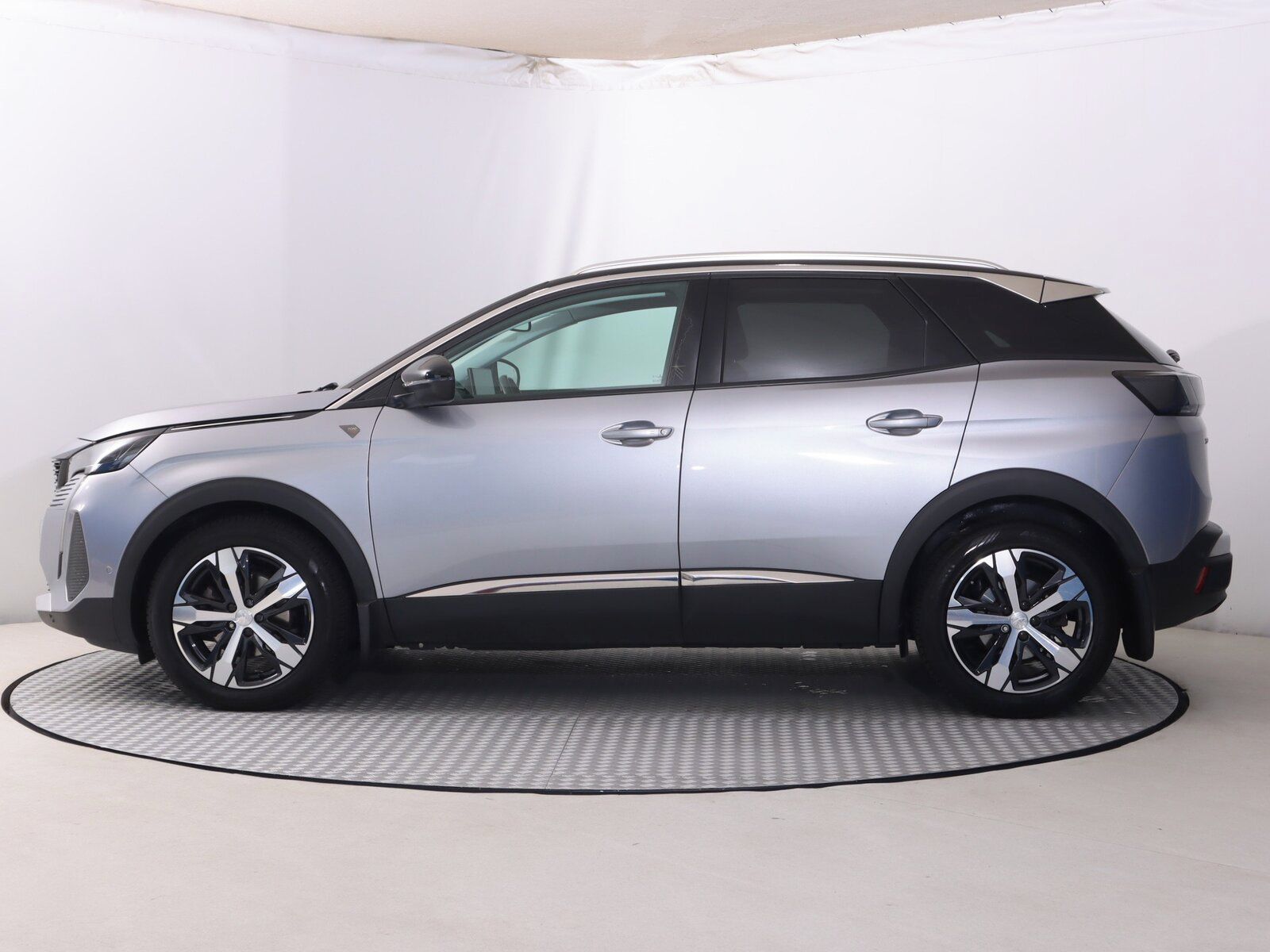 Peugeot 3008, 1.5 BlueHDi, Allure, Automat - fotka 3