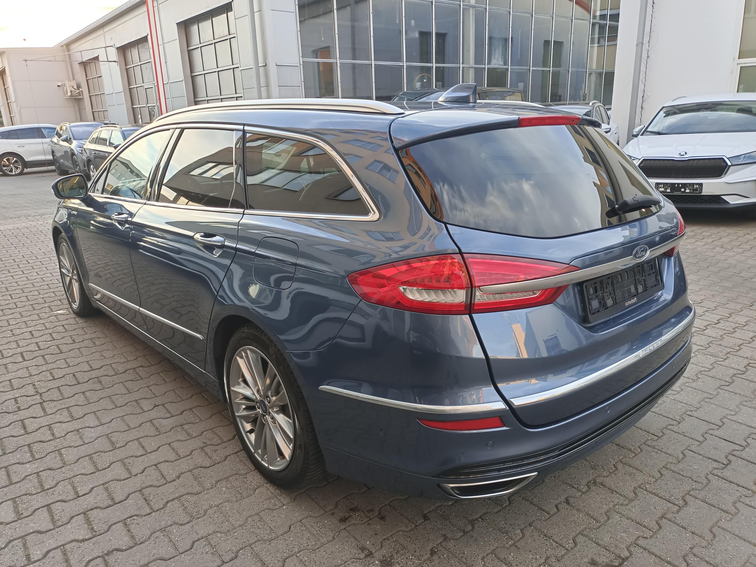 Ford Mondeo, 2.0 TDCi 140kW AUT. Vignale - fotka 4