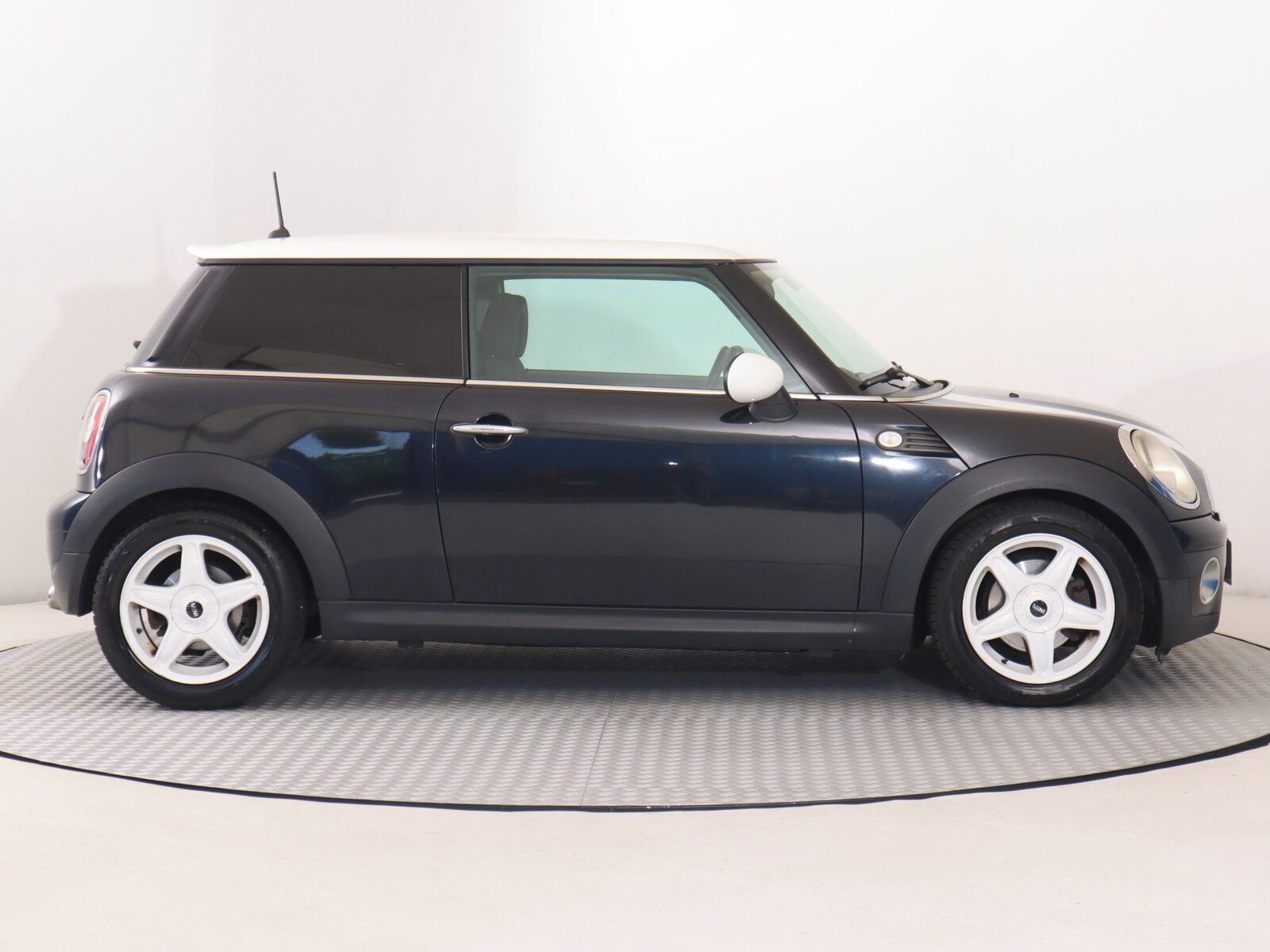 Mini Cooper, Cooper D, po STK, zamluveno - fotka 6