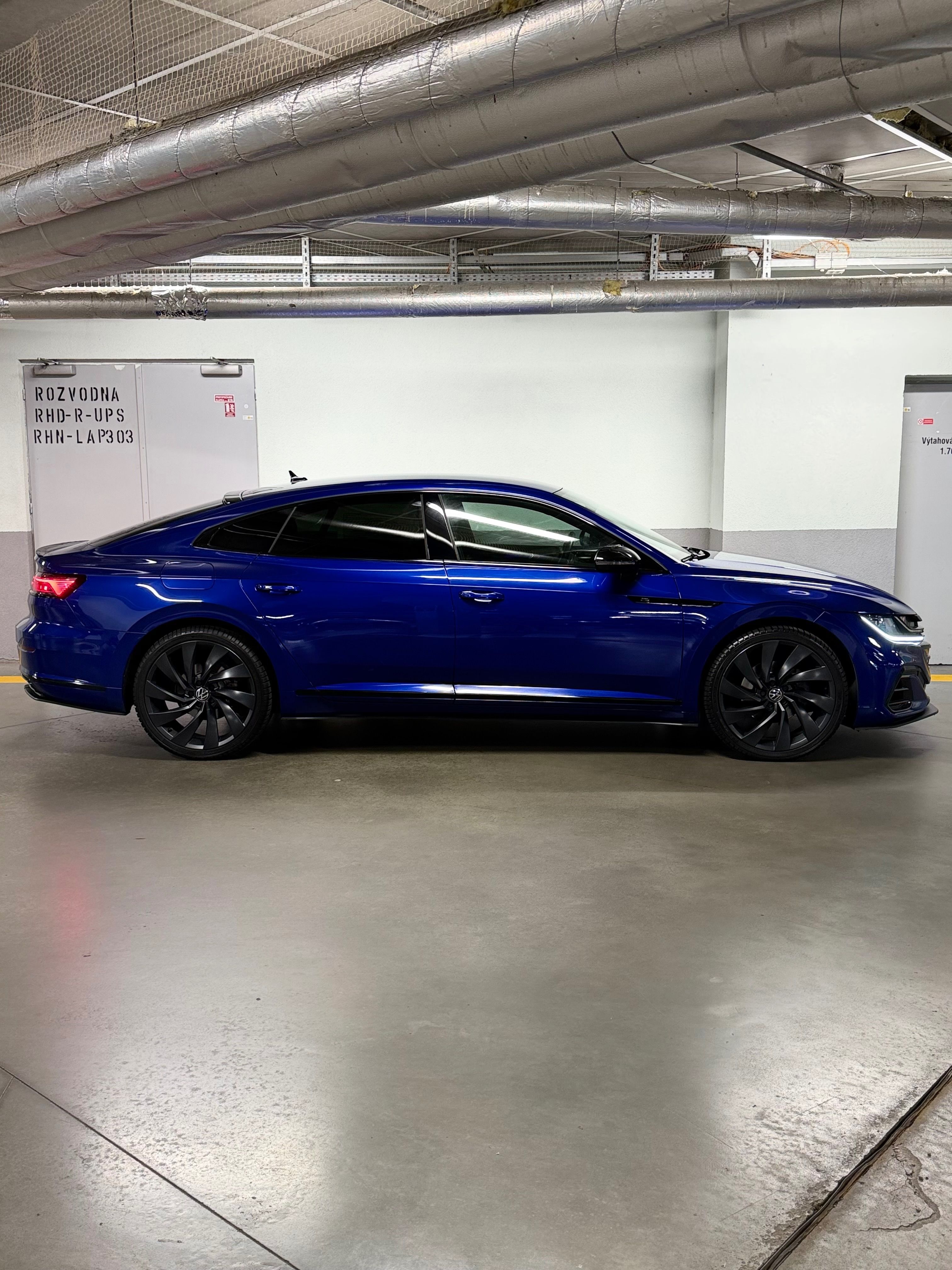 Volkswagen Arteon, Volkswagen Arteon R-Line - fotka 6
